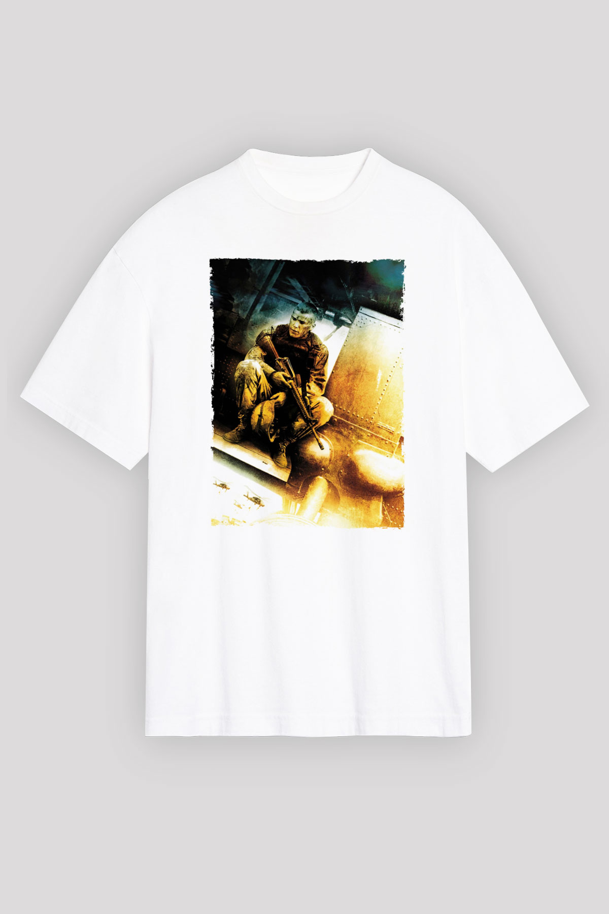 Unisex Kara Şahin Düştü - Black Hawk Down Baskılı Beyaz Oversize Tişört