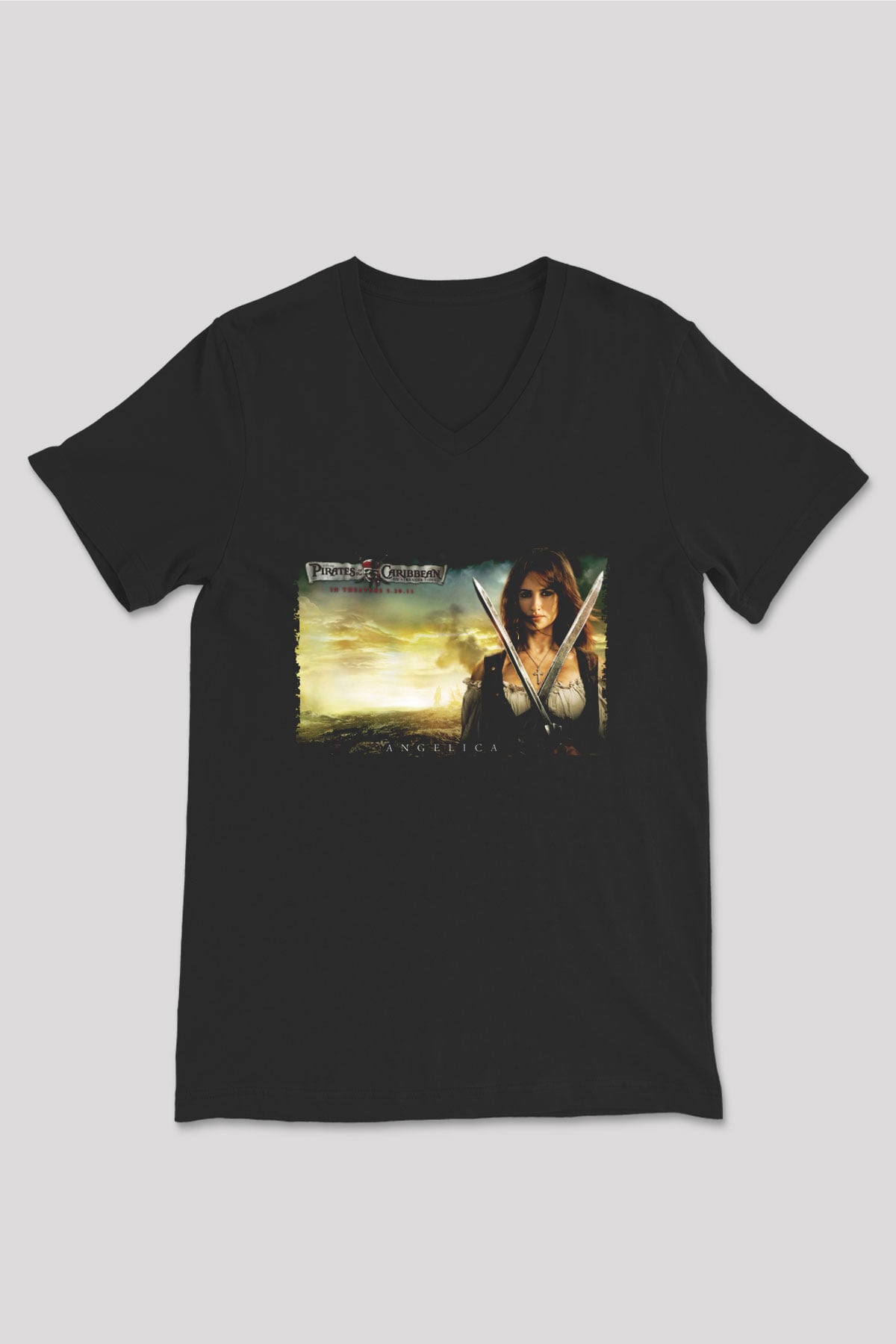 Unisex Karayip Korsanları Gizemli Denizlerde (Pirates of the Caribbean On Stranger Tides) Baskılı Siyah V Yaka T-shirt