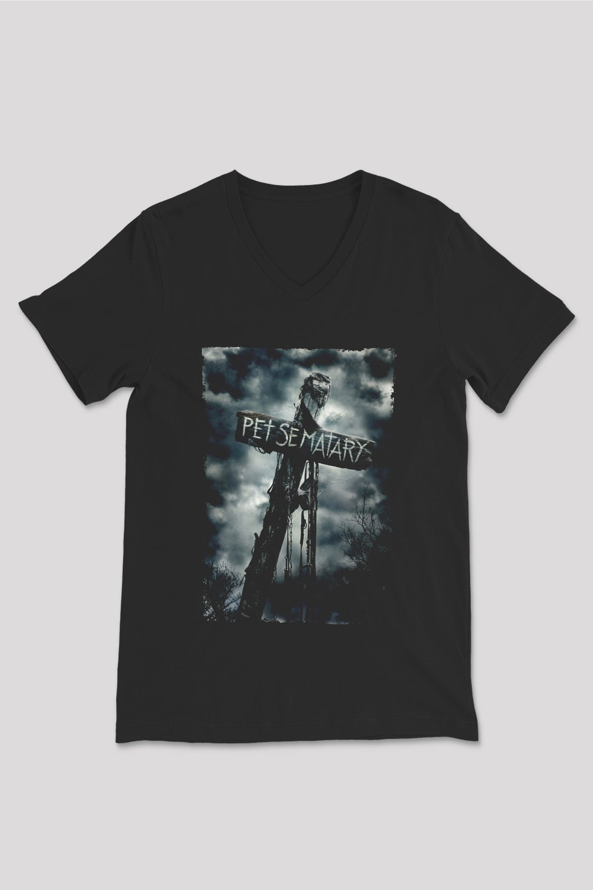 Unisex Pet Sematary Baskılı Siyah V Yaka Tişört