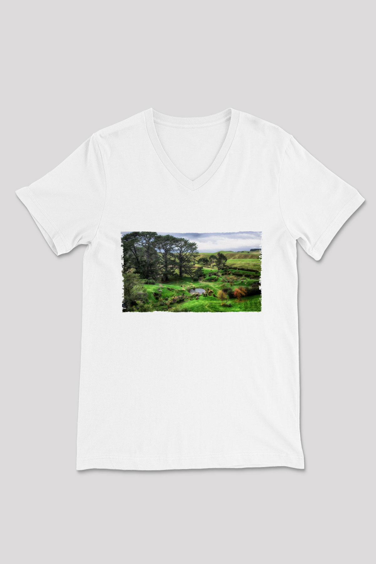 Unisex The Shire Baskılı Beyaz V Yaka Tshirt
