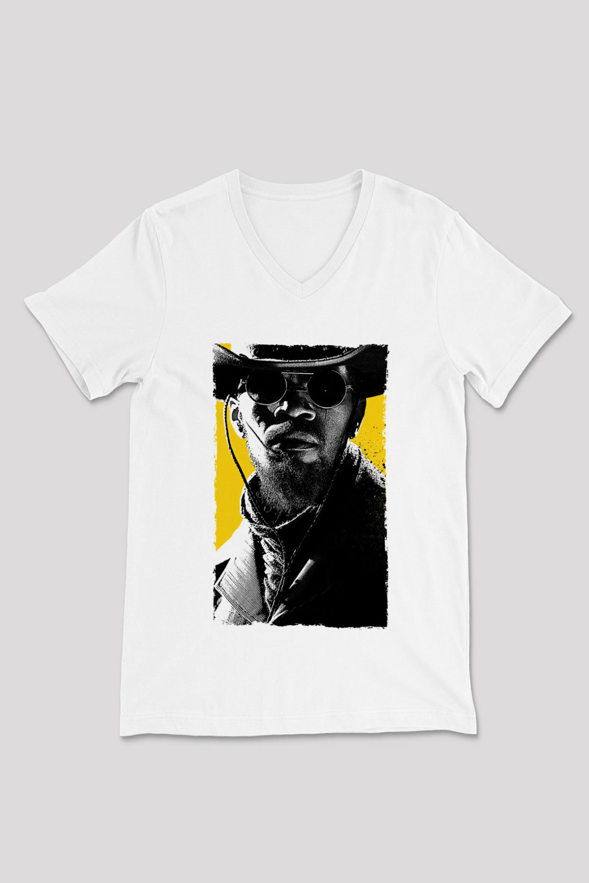 Unisex Zincirsiz - Django Unchained Baskılı Beyaz V Yaka Tshirt