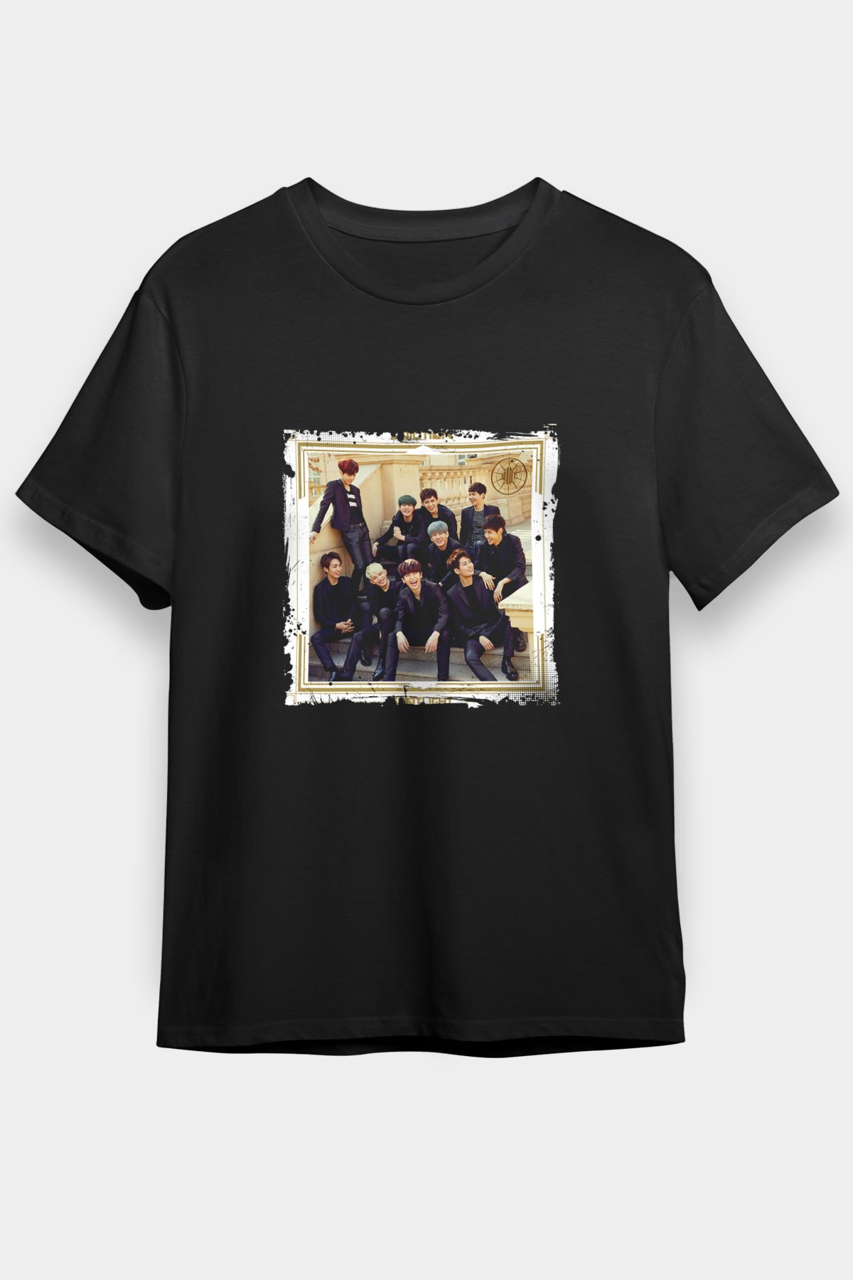 Up10tion Unisex Black Graphic Tee - STREETWEAR