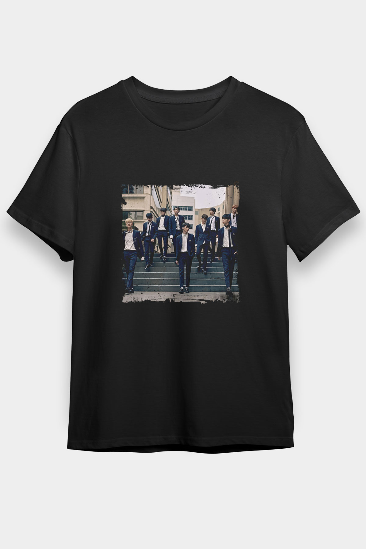 Up10tion Unisex Black Graphic Tee - STREETWEAR