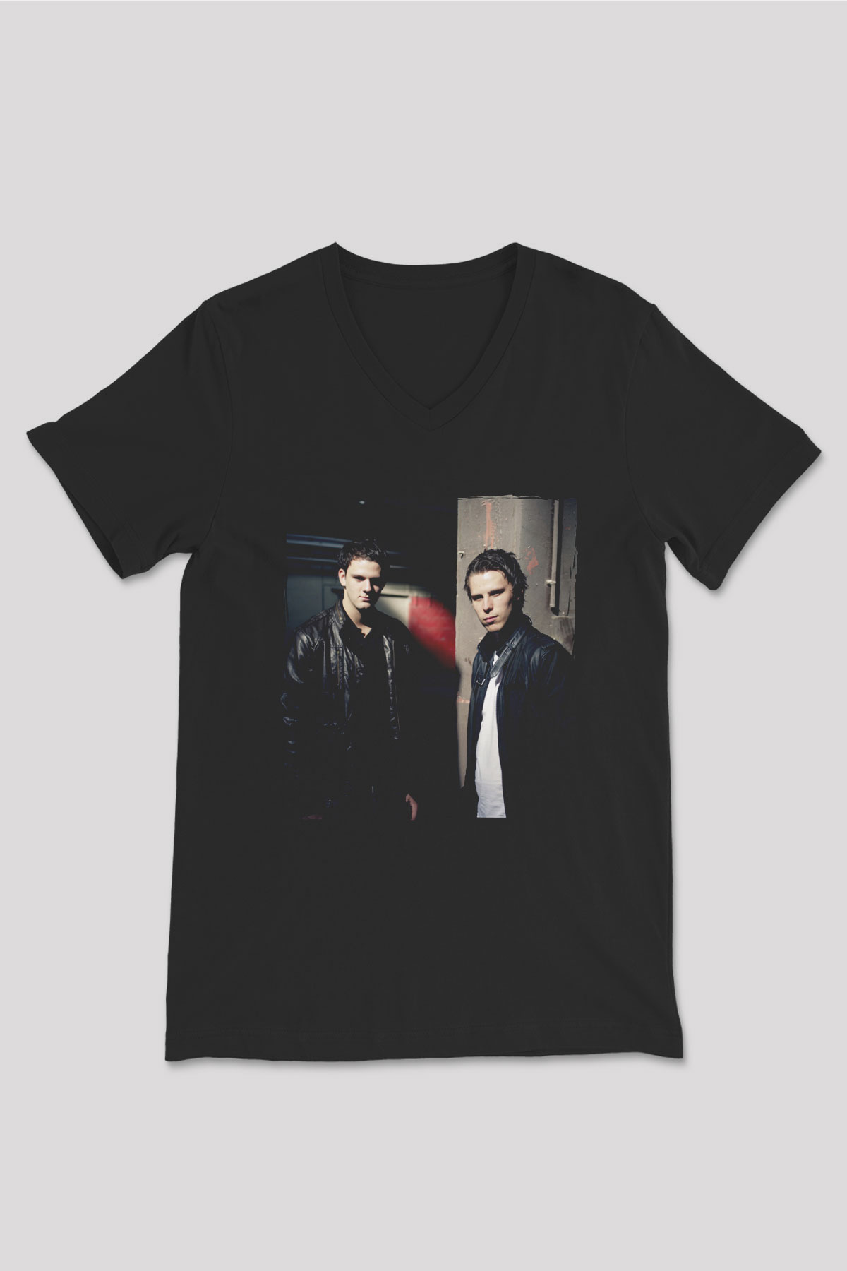 W&W Siyah Unisex V Yaka Tişört