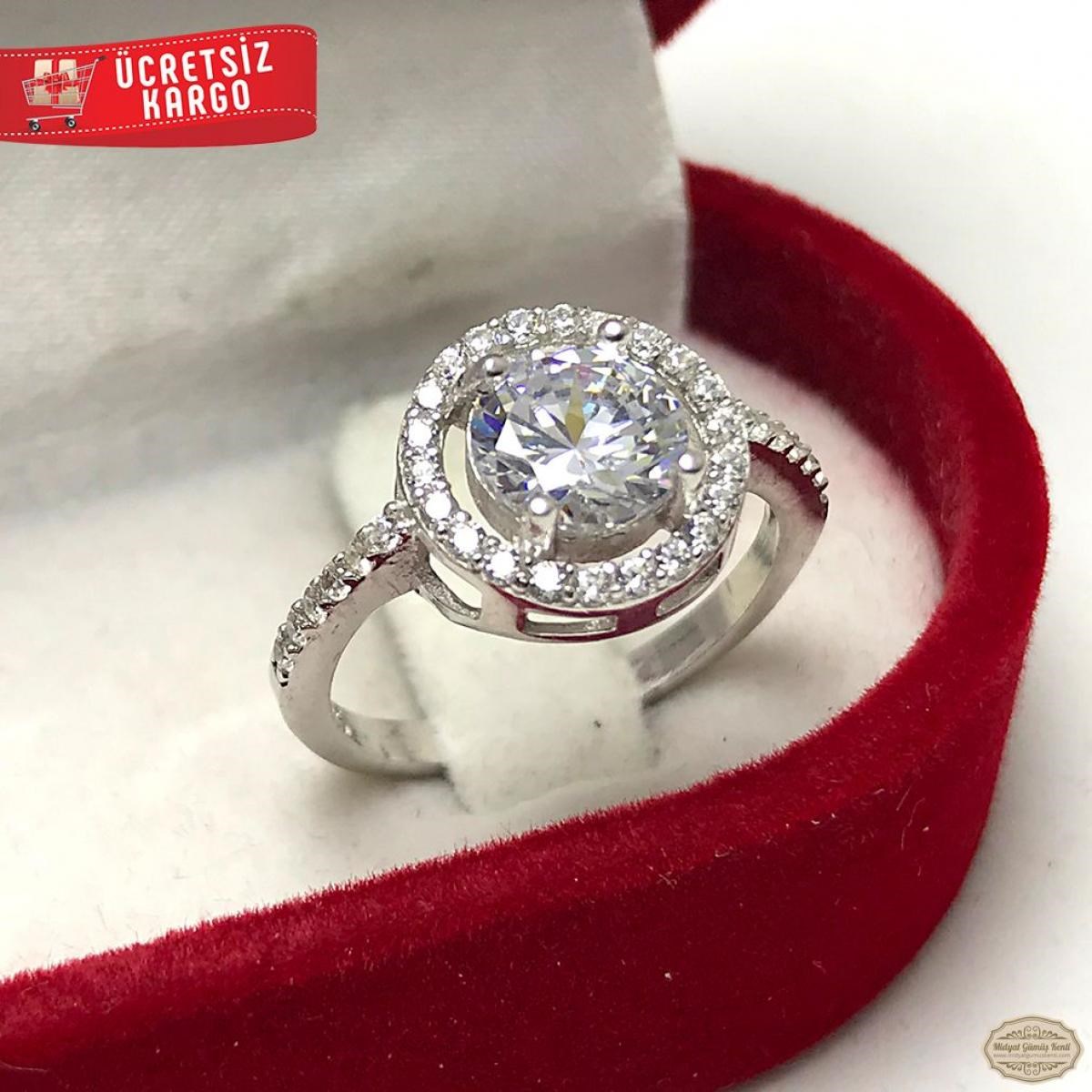 Beyaz Zirkon Taşlı Yuvarlak Model 925 Ayar Gümüş Yüzük 
