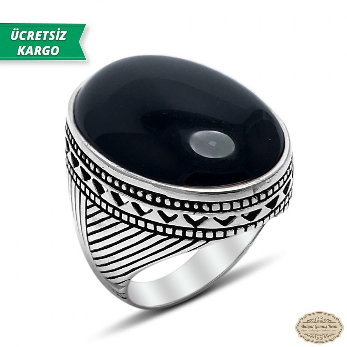 Oniks Taşlı Çizgili Model 925 Ayar Gümüş Erkek Yüzük