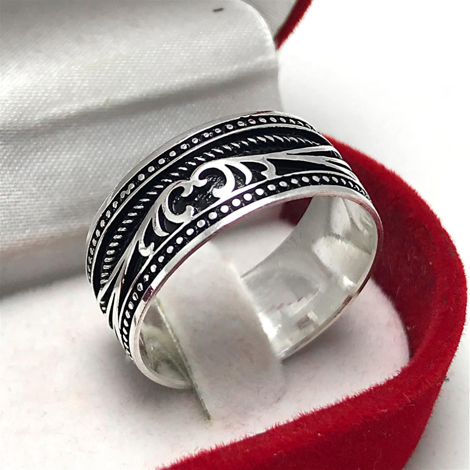 Asur Model işlemeli 925 Ayar Erkek Gümüş Alyans