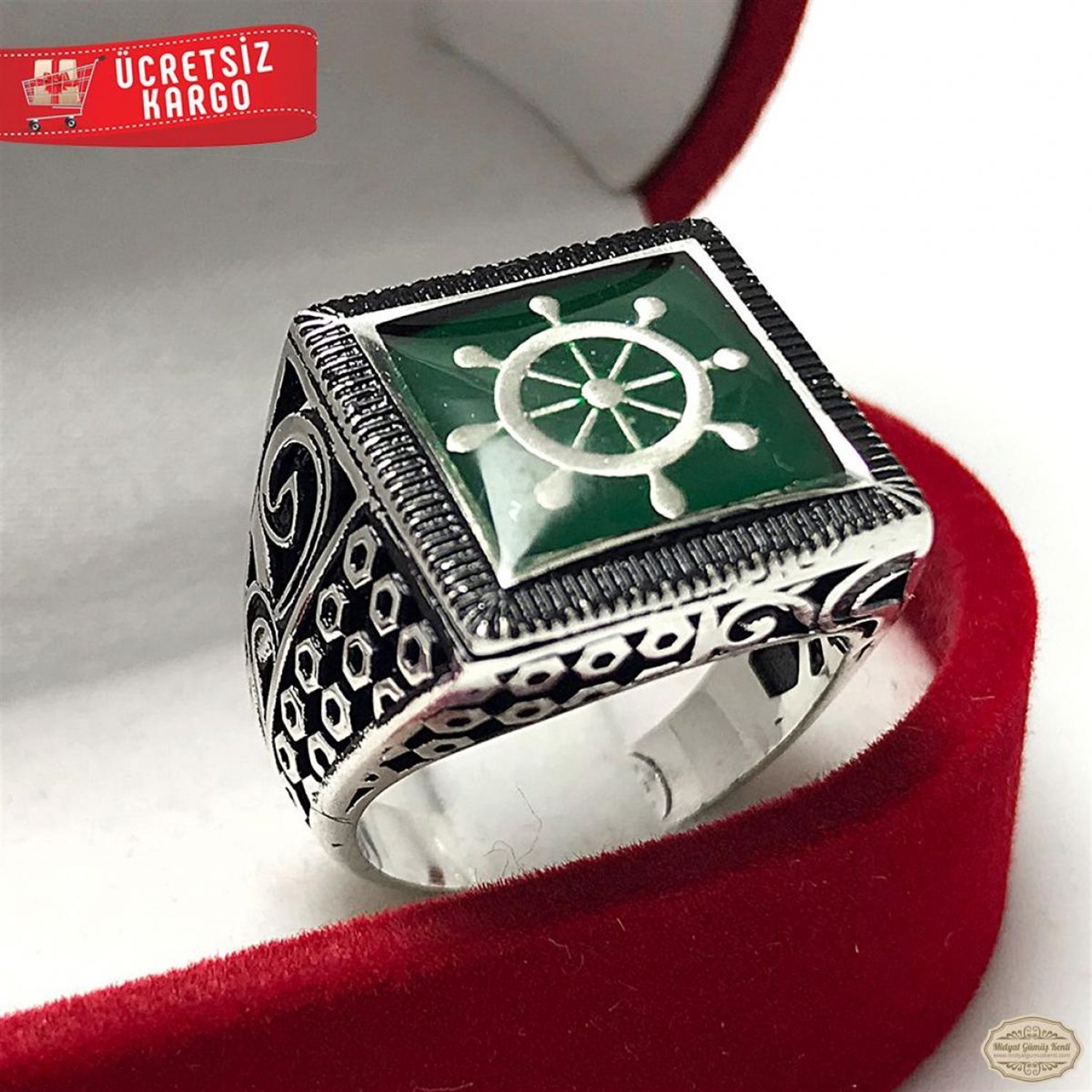 Dümen işlemeli Yeşil Mineli 925 Ayar Gümüş Erkek Yüzük
