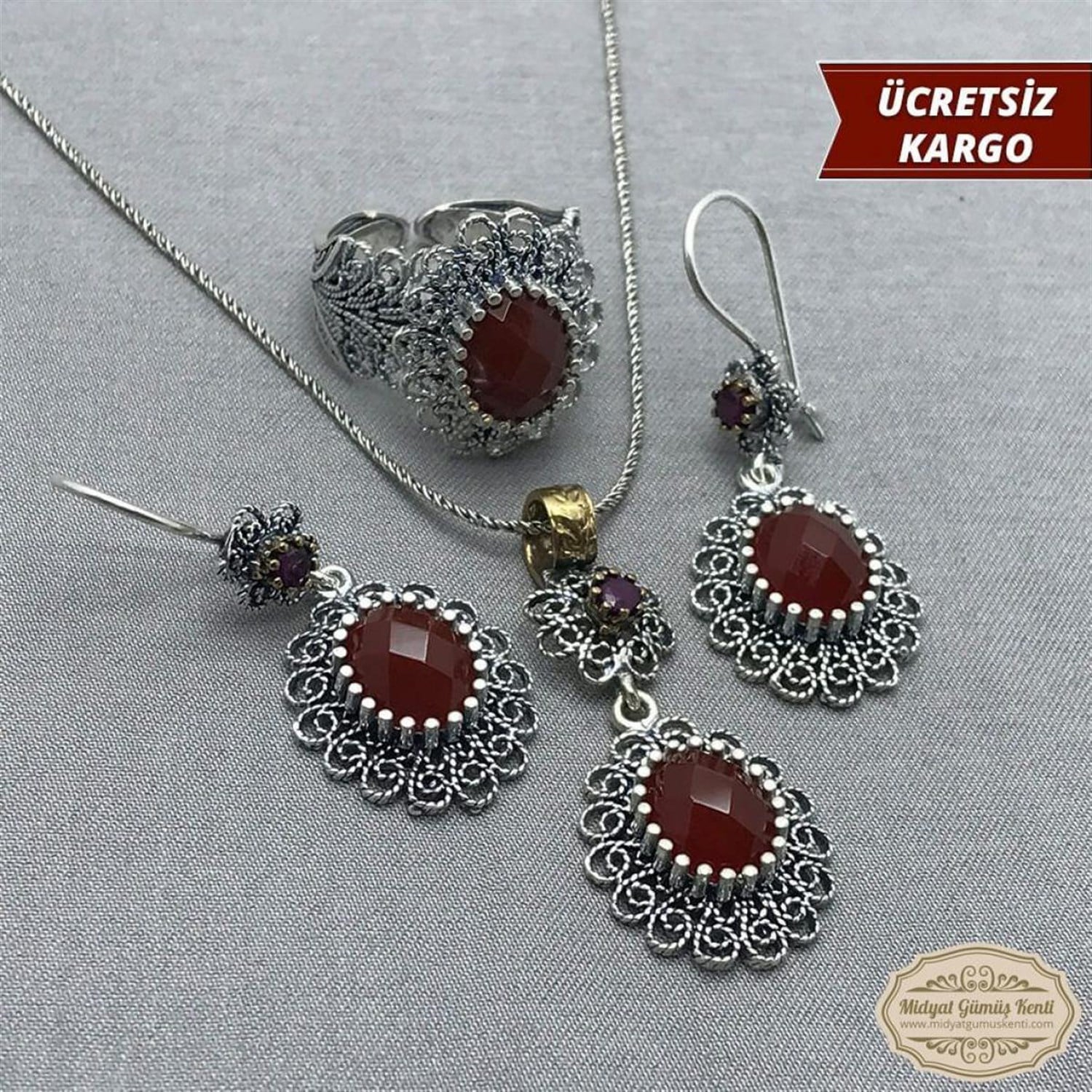 Elips Model Yakut Taşlı 925 Ayar Bayan Oksitli Telkari Gümüş Üçlü Set