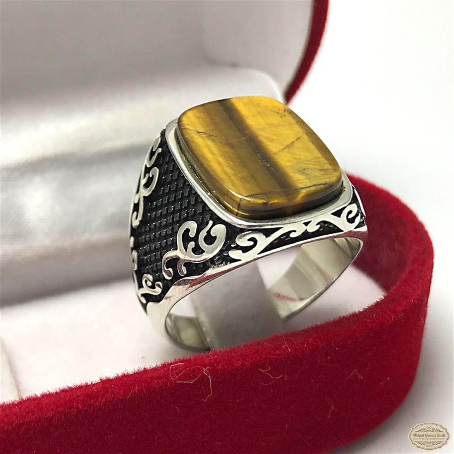 Kaplan Taşlı Sarmaşık işlemeli Model Erkek Gümüş Yüzük