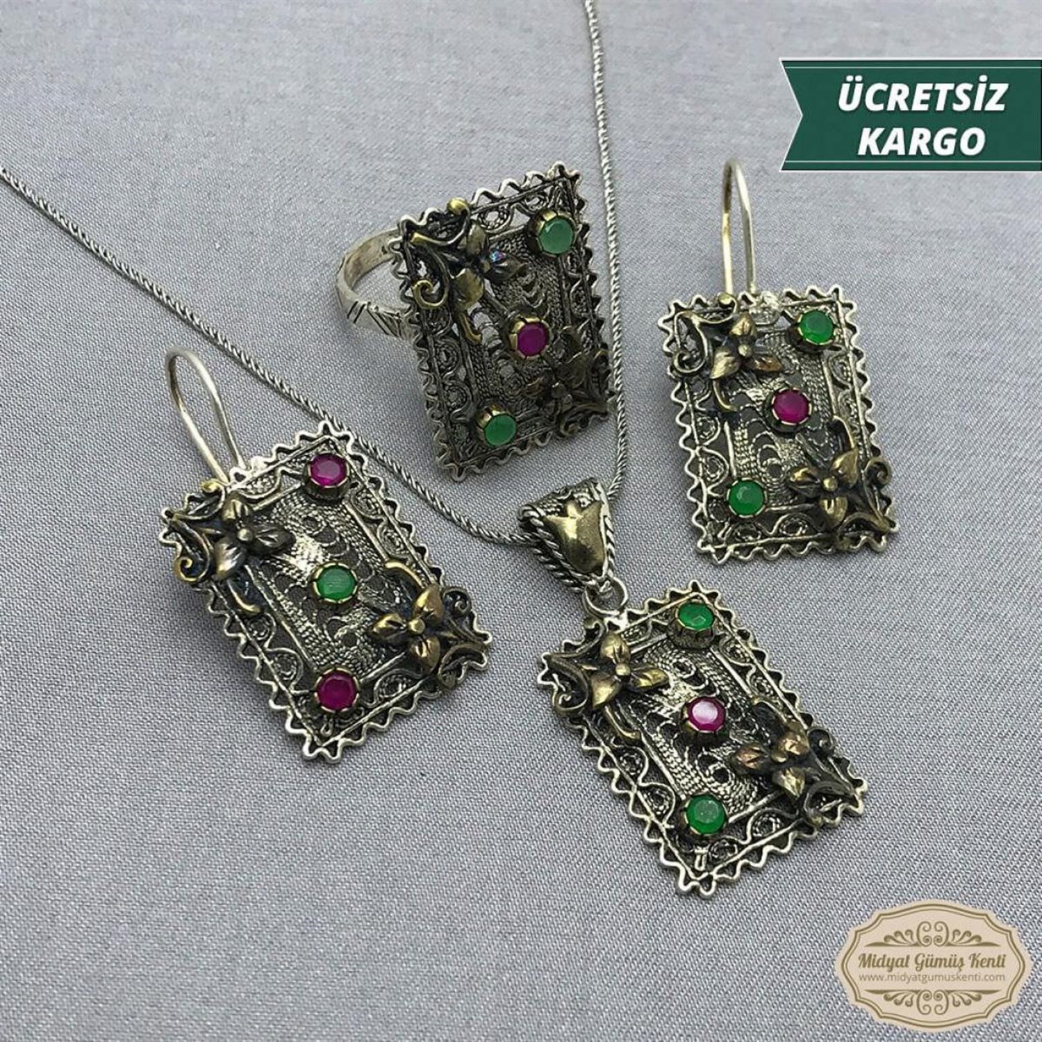 Kare Model Sıra Taşlı 925 Ayar Bayan Oksitli Telkari Gümüş Üçlü Set