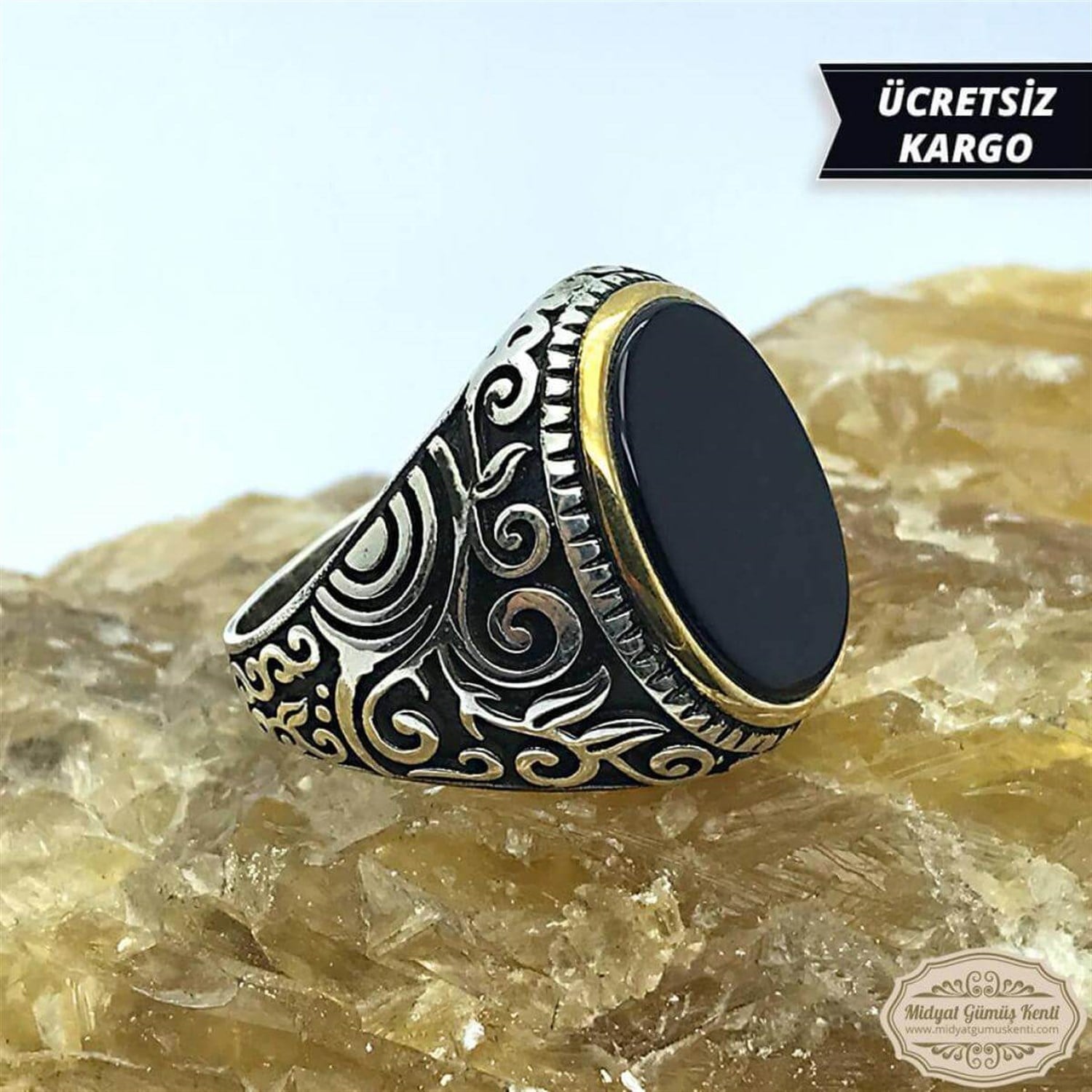 Oniks Taşlı Elips Sarmaşık işlemeli 925 Ayar Erkek Gümüş Yüzük