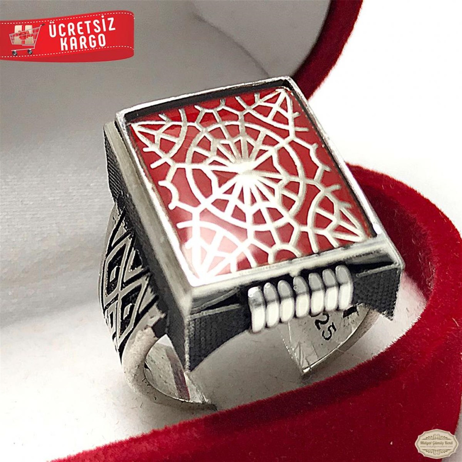 Örümcek Ağ işlemeli Kırmızı Mineli 925 Ayar Gümüş Erkek Yüzük