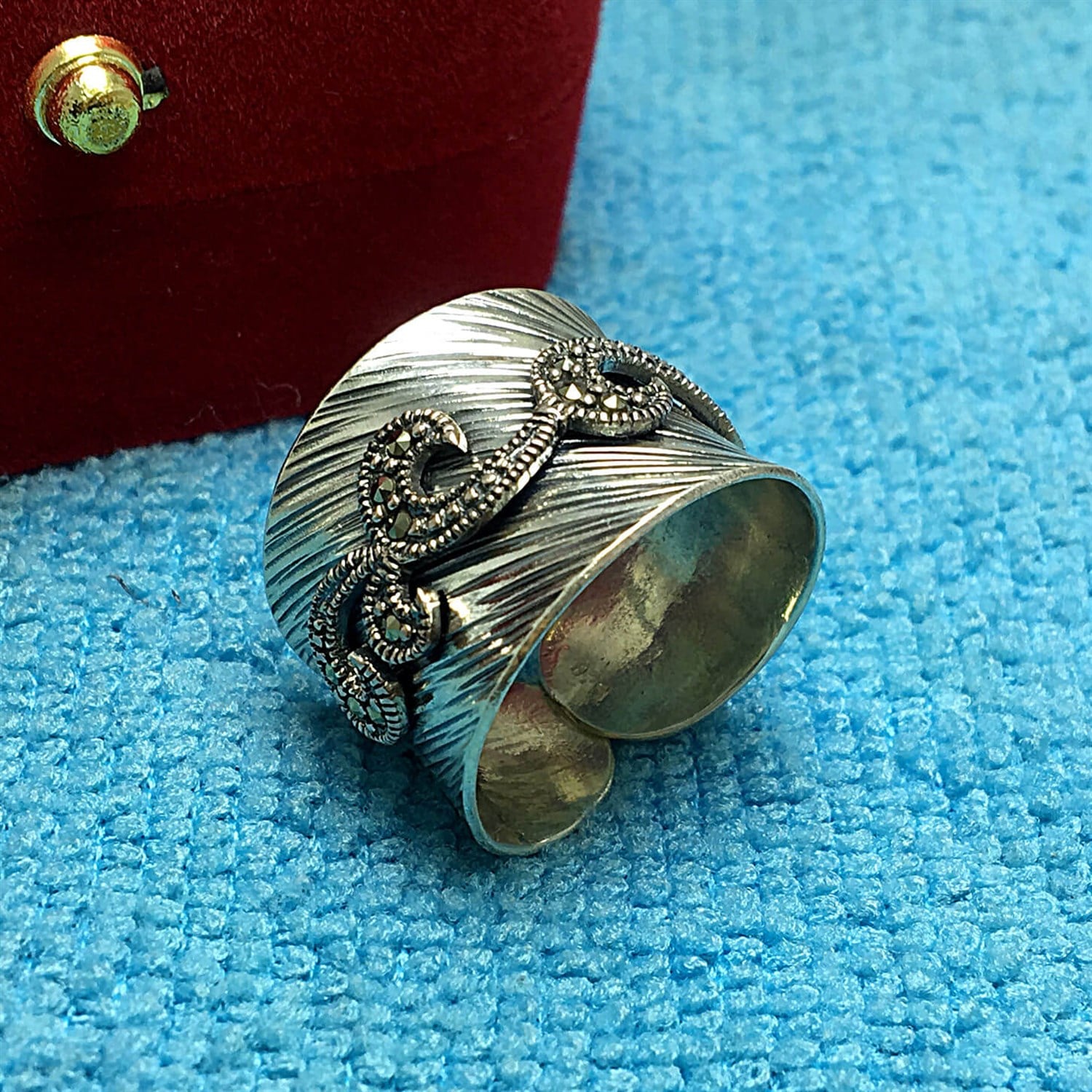 Sarmaşık Tasarım Markazit Taşlı Bayan Gümüş Yüzük