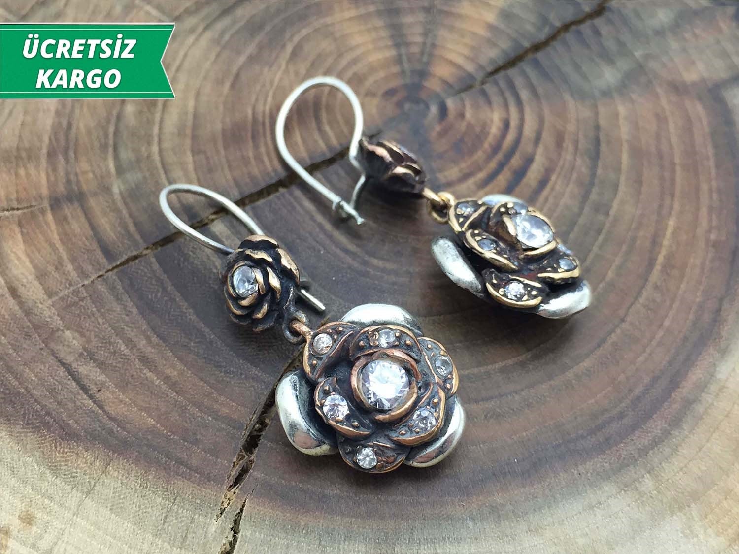 Zirkon Taşlı 925 Ayar Gümüş Bayan Otantik Küpe
