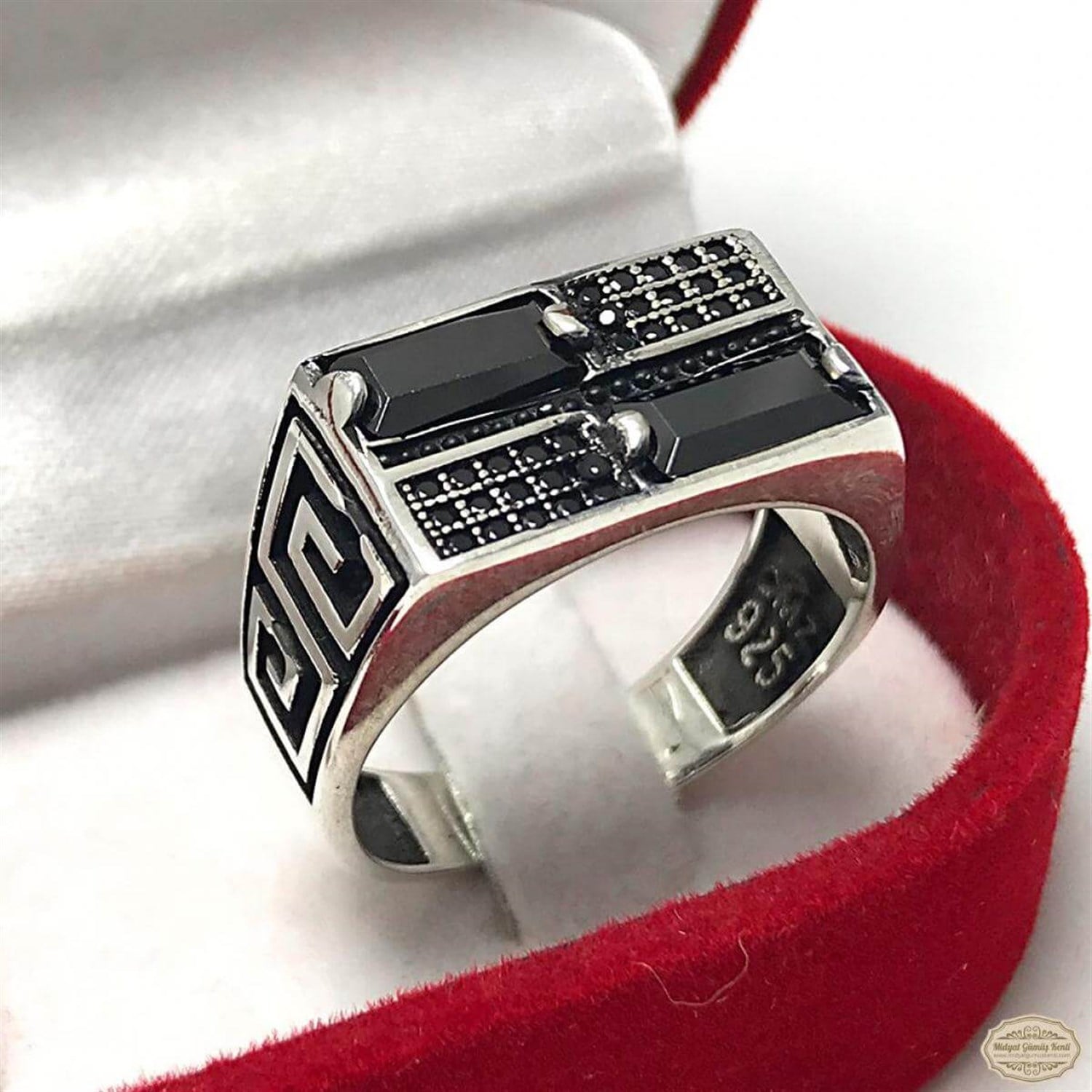 Zirkon Taşlı Babil işlemeli Model Erkek Gümüş Yüzük