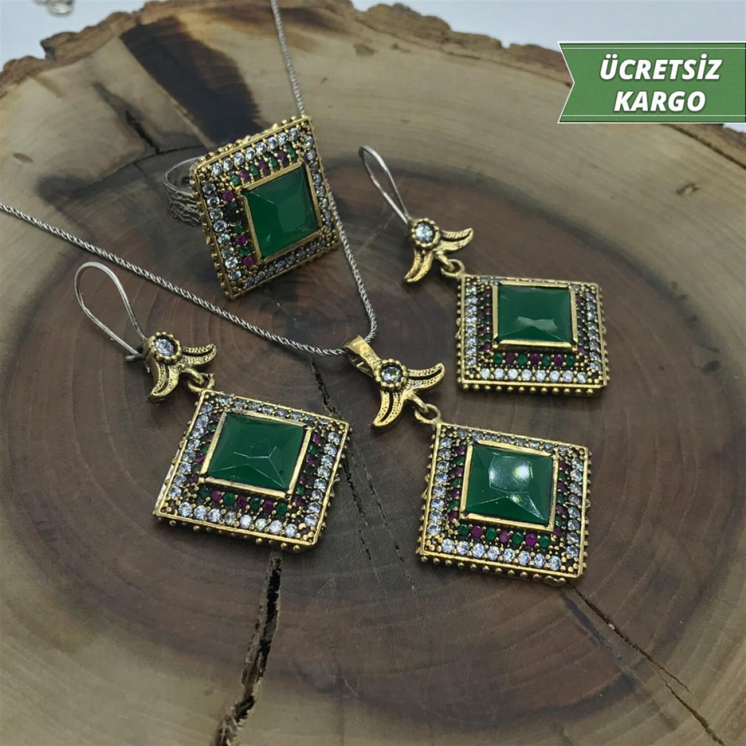 Zümrüt Taşlı Kare Model 925 Ayar Otantik Gümüş Üçlü Set