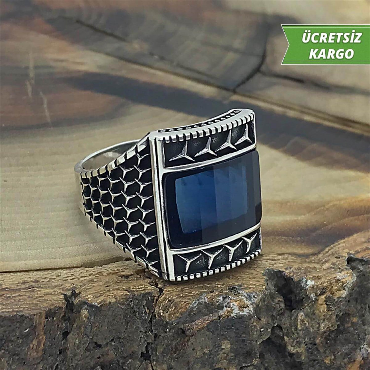 Kare işlemeli Model Safir Taşlı Erkek Gümüş Yüzük