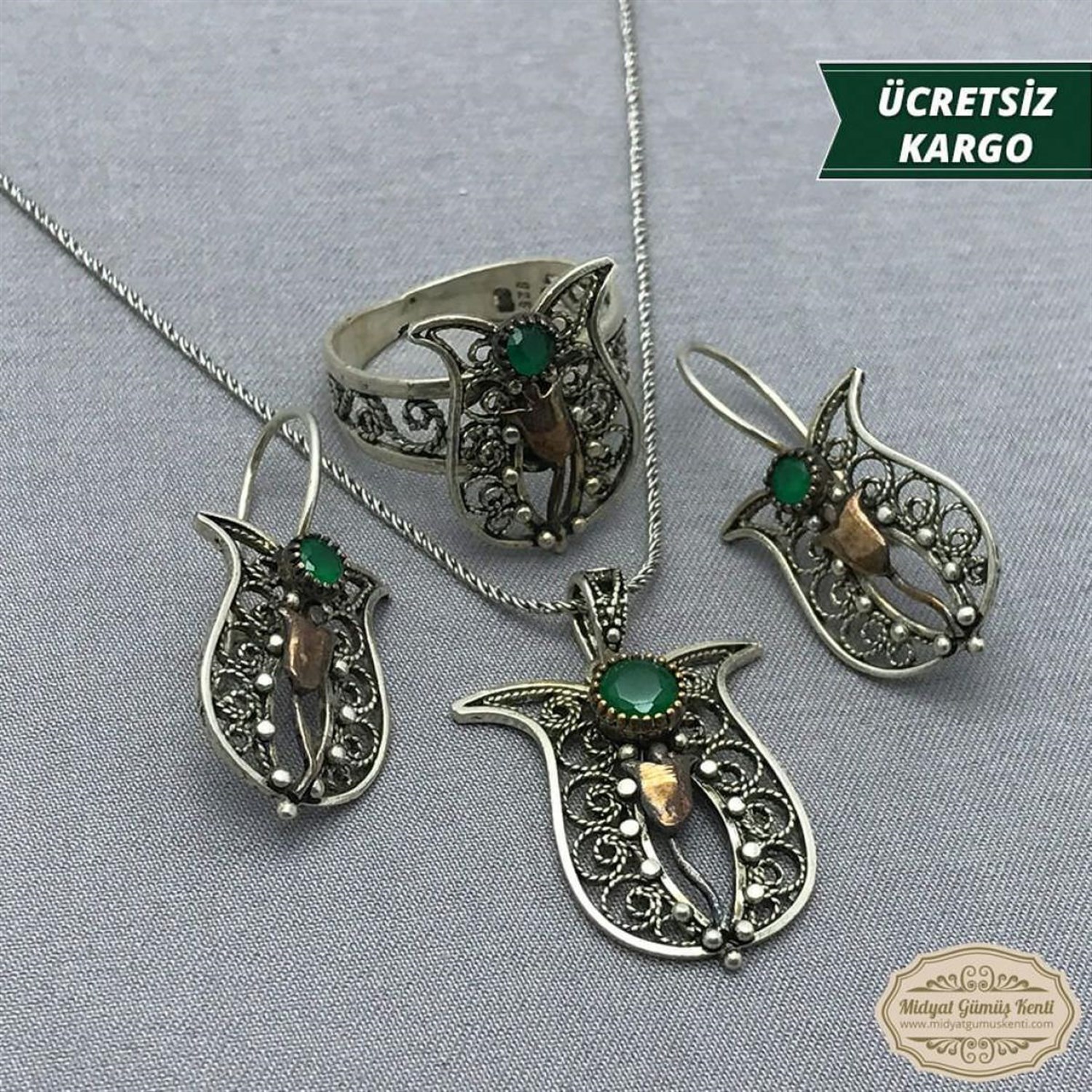 Lale Model Zümrüt Taşlı 925 Ayar Bayan Oksitli Telkari Gümüş Üçlü Set
