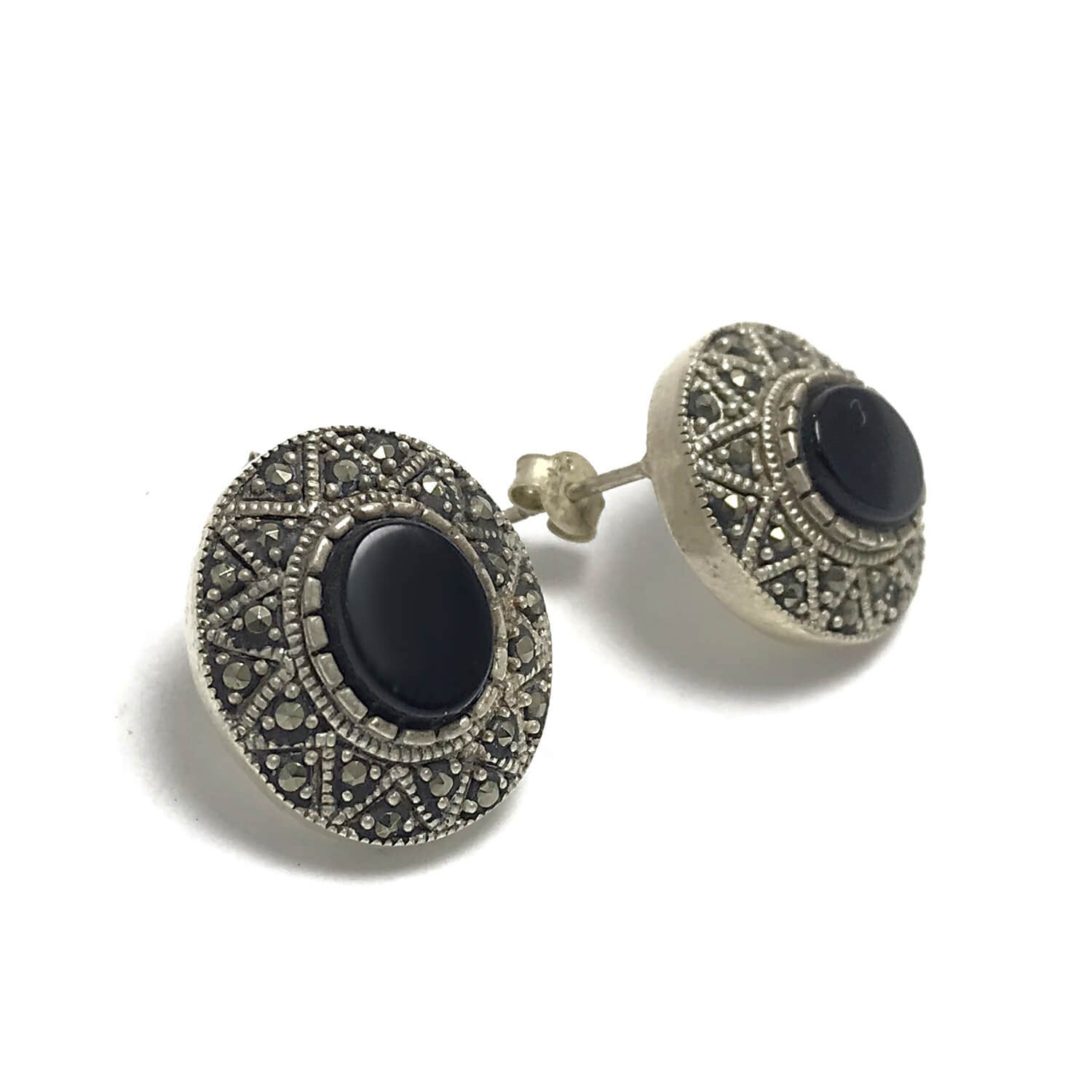 Oniks Taşlı Yuvarlak Model 925 Ayar Markazit Gümüş Küpe
