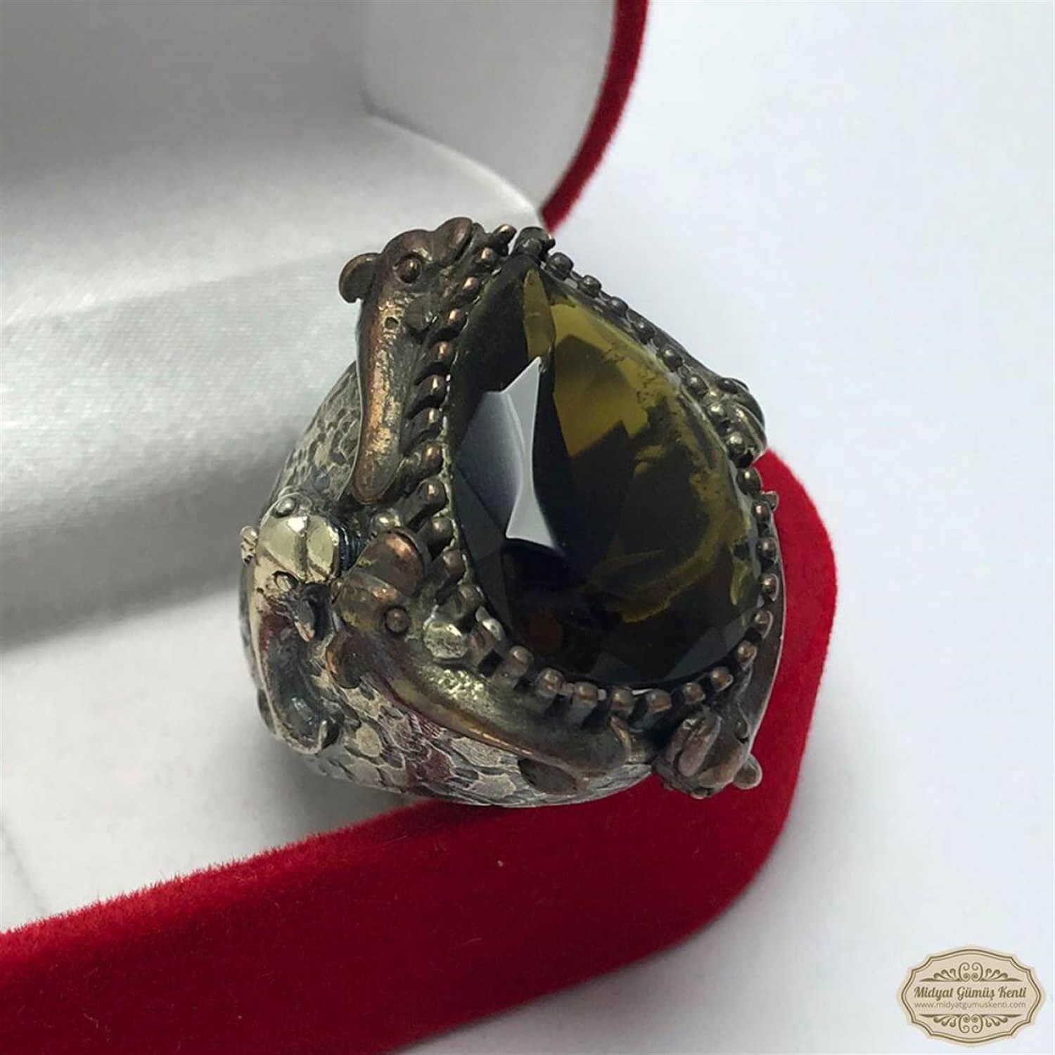 Peridot Taşlı Model Bayan Otantik Gümüş Yüzük