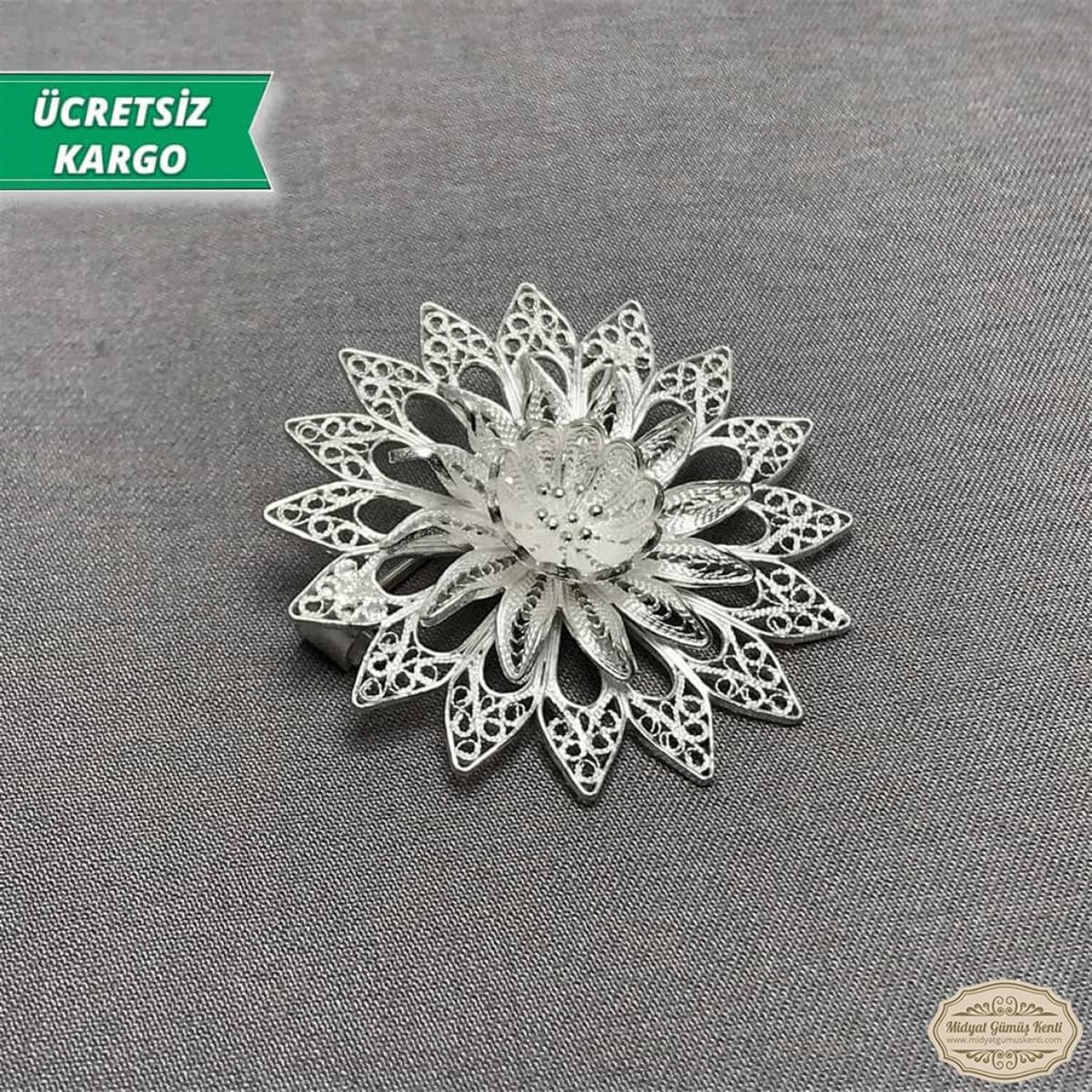 Zambak Model Telkari Bayan Gümüş Broş