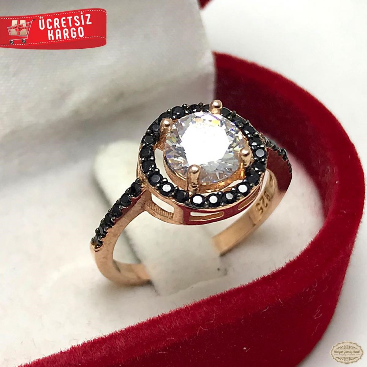 Zirkon Taşlı Yuvarlak Model Rozlu 925 Ayar Gümüş Yüzük 