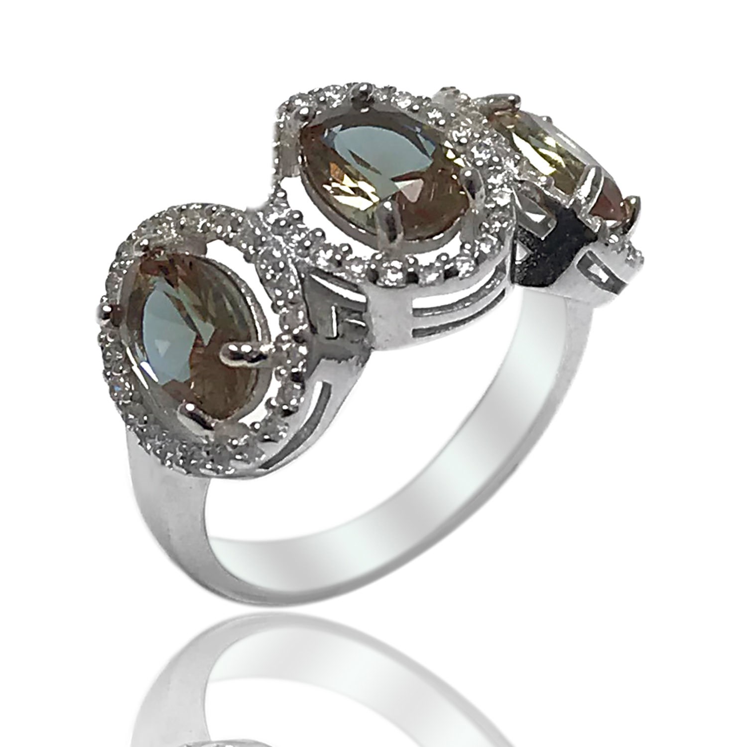 Zultanit Taşlı Beyaz Zirkon Süslemeli Bayan Gümüş Yüzük