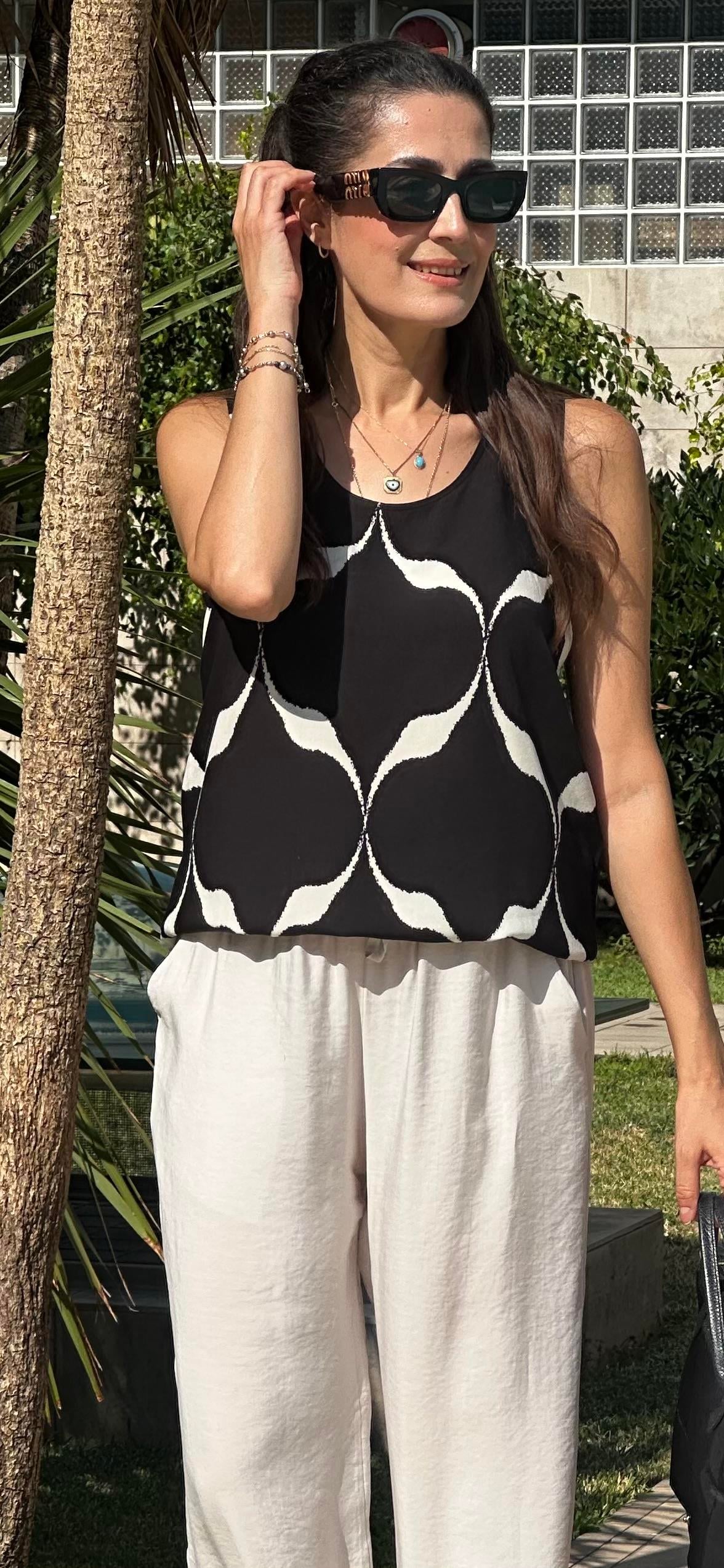 Siyah Desenli Askılı  Tunik