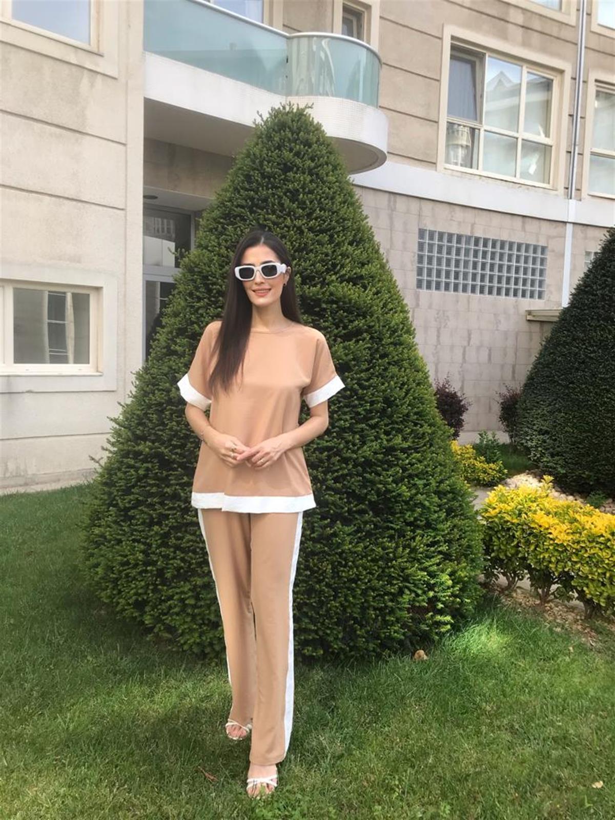 Bej Harmony Şerit Detaylı Takım