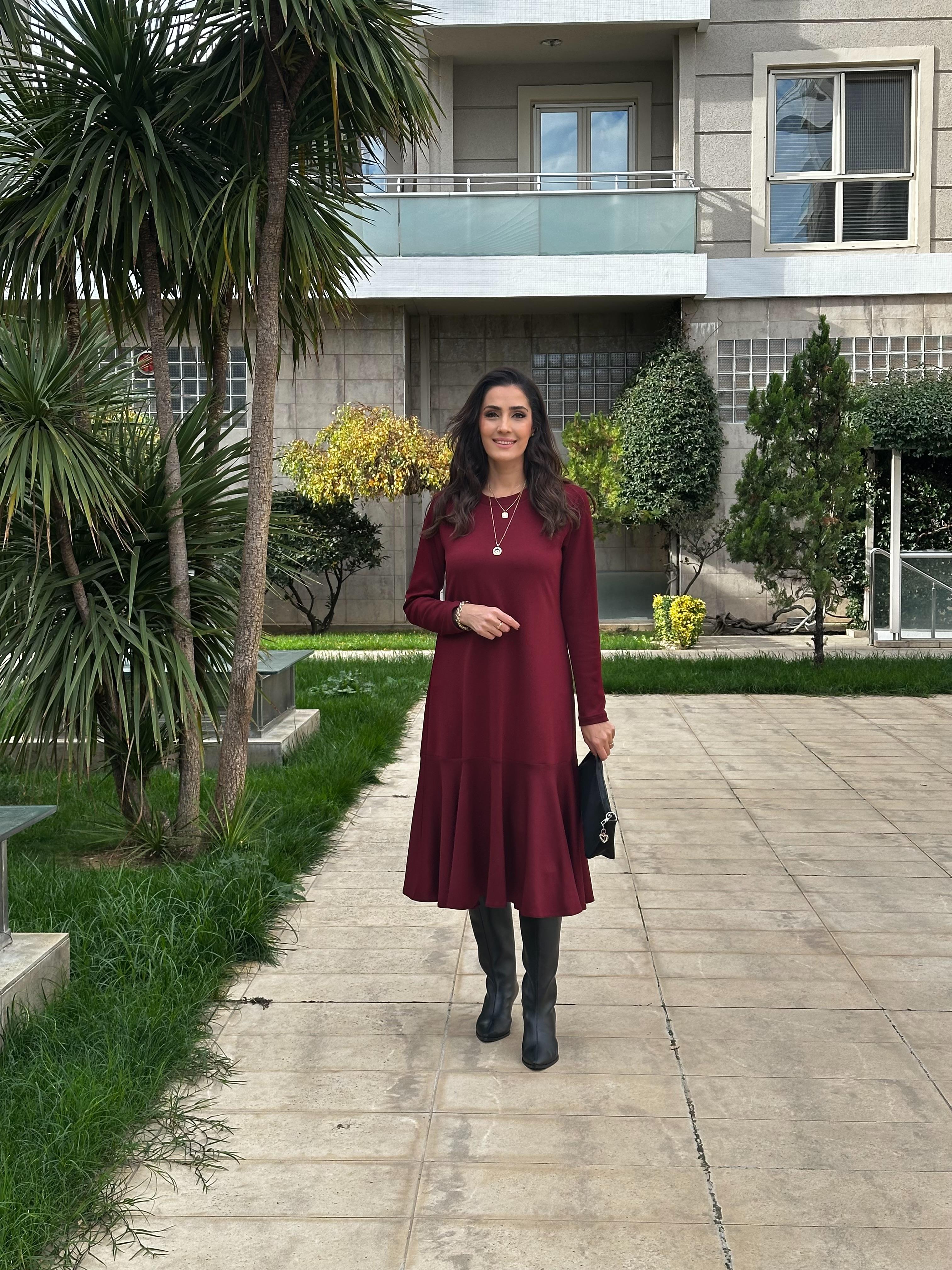 Bordo altı valonlu  elbise 