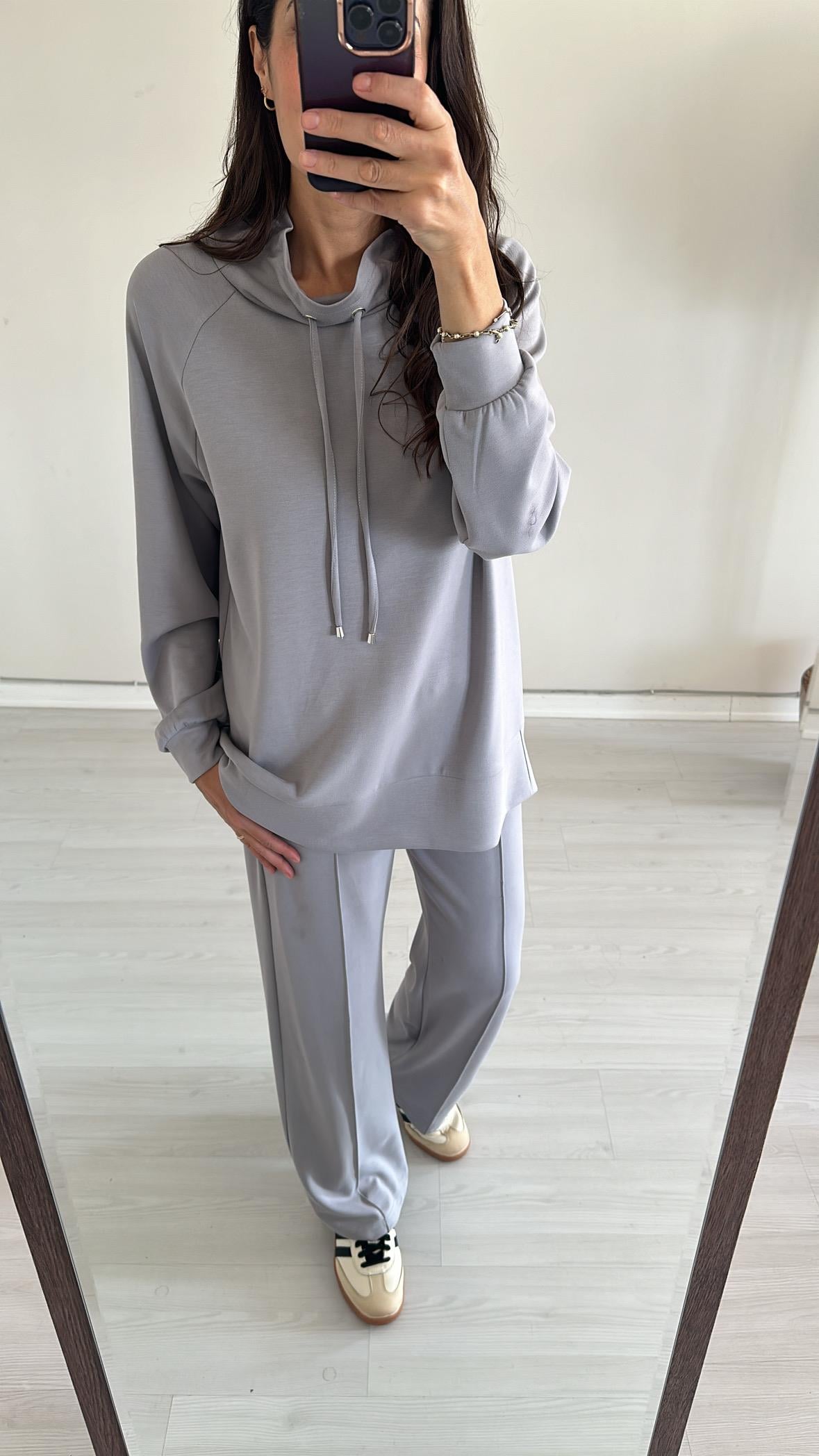 By_Que Silva  Takım Gri