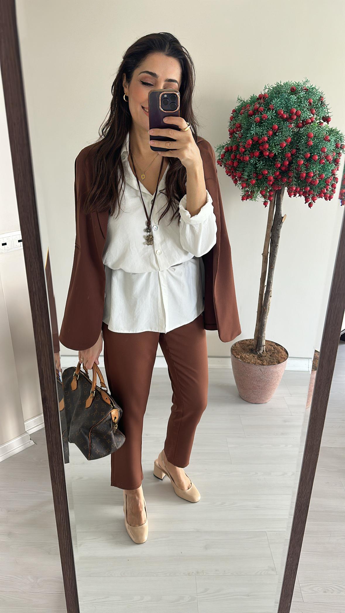 By_Que Ceketli  Takım kahve