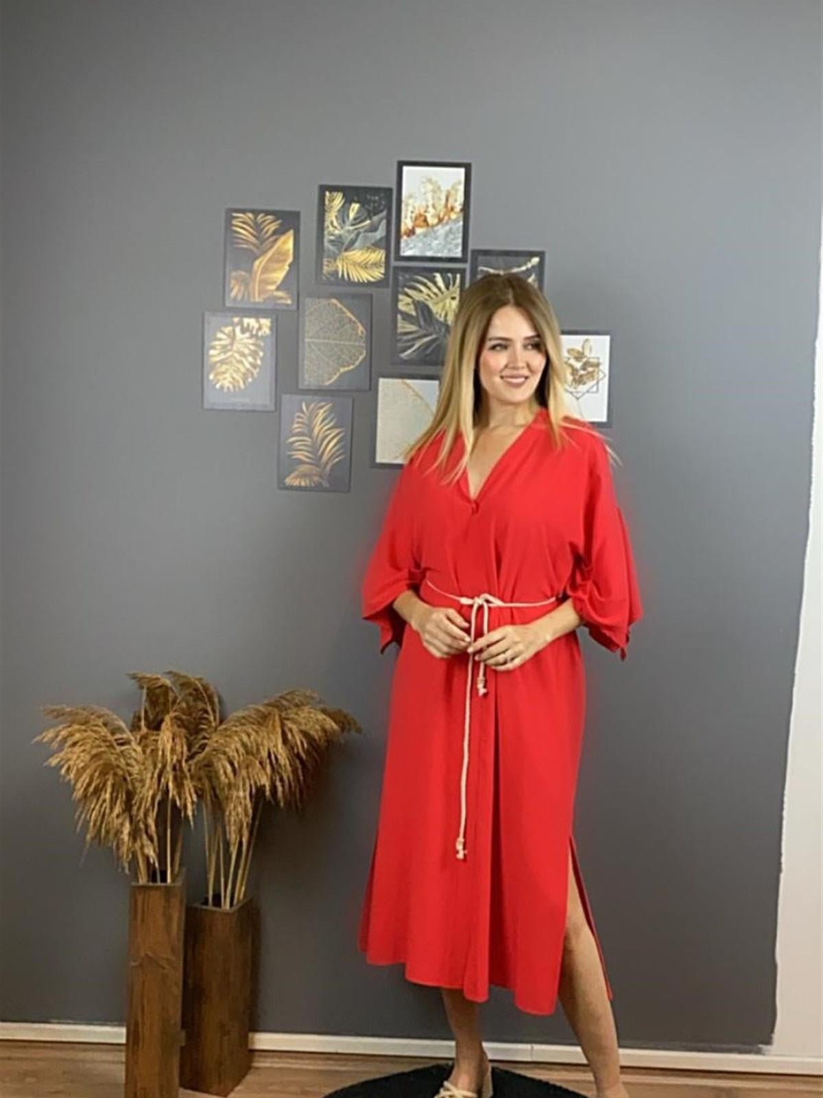 Kırmızı Bio Yırtmaç Detaylı Elbise