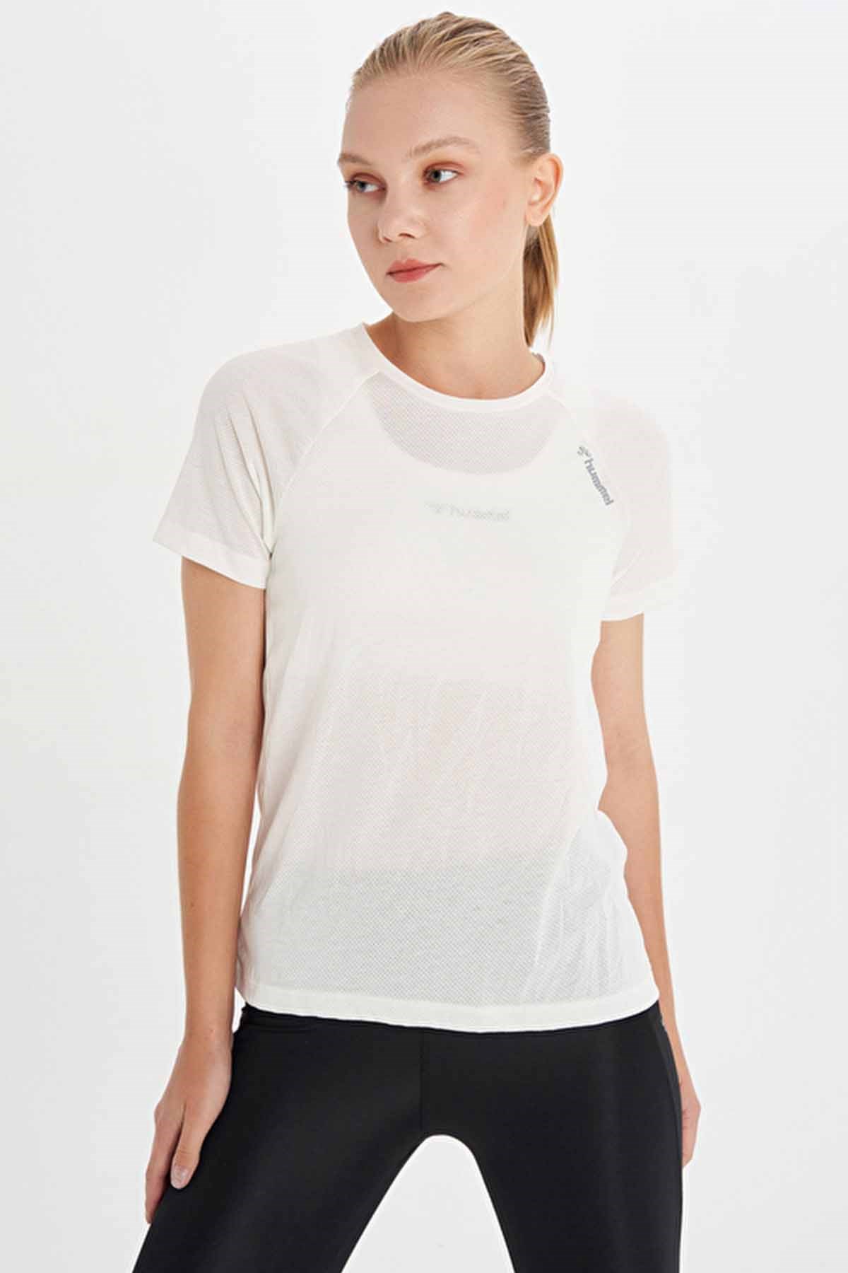 HUMMELTişörtHummel Grop T-Shirt Kadın Tişört 911314-9003OFF WHITE