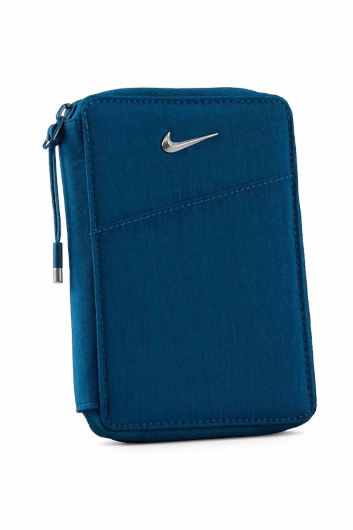 NIKECüzdanNike AURA TRAVEL WALLET BLUE FORCE/BLUE FORCE/SILVER OSFM Unisex Cüzdan N.101.2371.408.OSPETROL