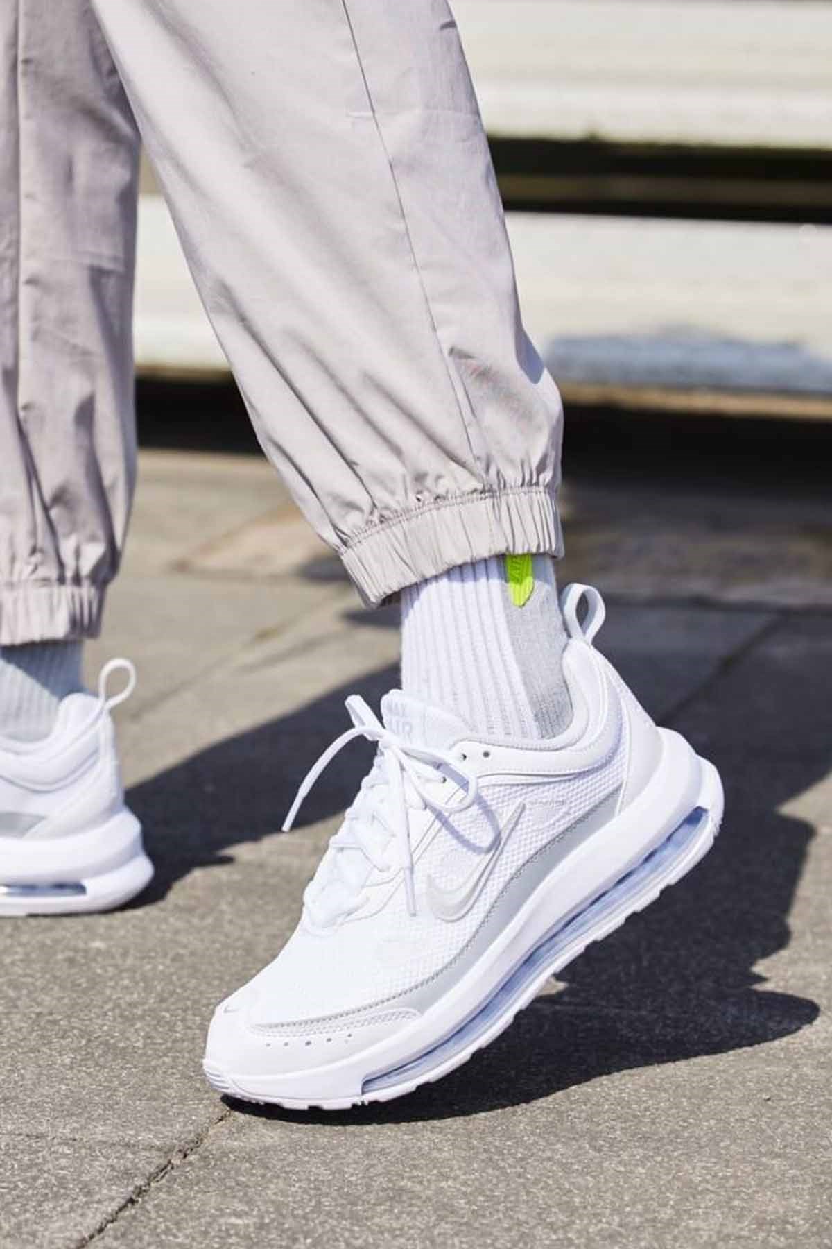 NIKEGünlük SporNike Air Max AP Kadın Günlük Spor Ayakkabı CU4870 102-BEYAZ