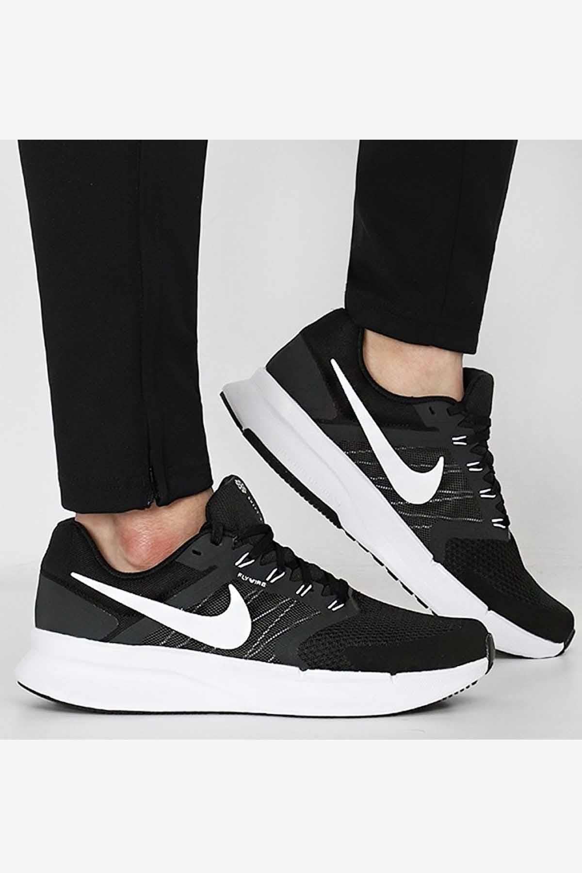 NIKEGünlük SporNike Run Swift 3 Erkek Günlük Spor Ayakkabı DR2695-002-Siyah-Byz