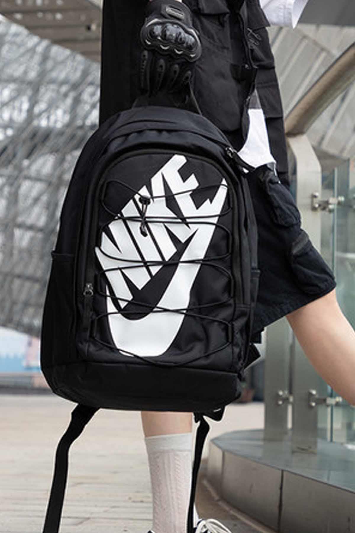 NIKESırt ÇantasıNike Sırt Ve Okul Çanatası Lİse/Orta Okul/Günlük Unisex Sırt Çantası DV1296-010-2-Siyah