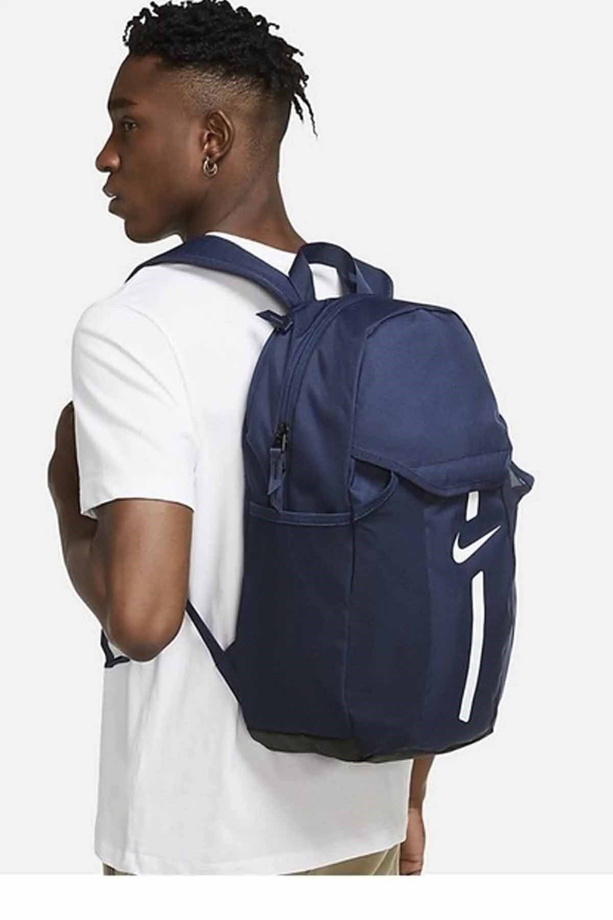 NIKESırt ÇantasıNike Sırt ve Okul Çantası 30L 48 x 33 x 17 cm (Y x G x D) Unisex Sırt Çantası NK2647RS-LACI