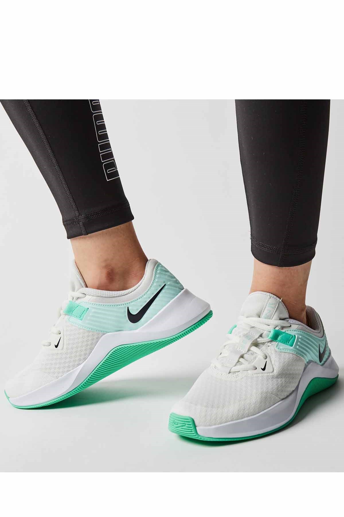 NIKEYürüyüş KoşuNike MC Trainer Kadın Yürüyüş Koşu Ayakkabı CU3584-101-Beyaz-Yeşl