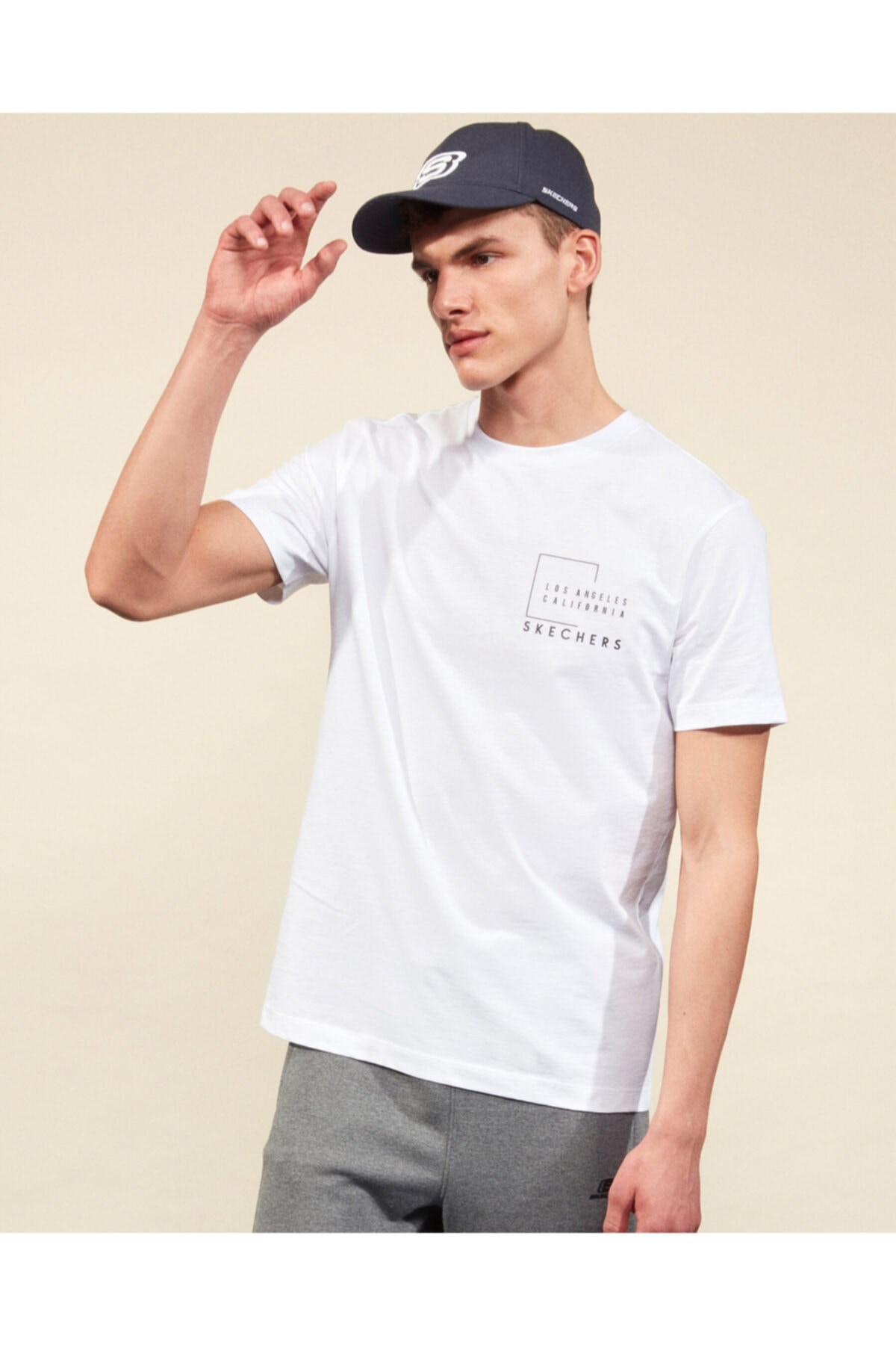 SKECHERSTişörtSkechers Graphic Tee M Erkek Tişört S211565-100 Beyaz