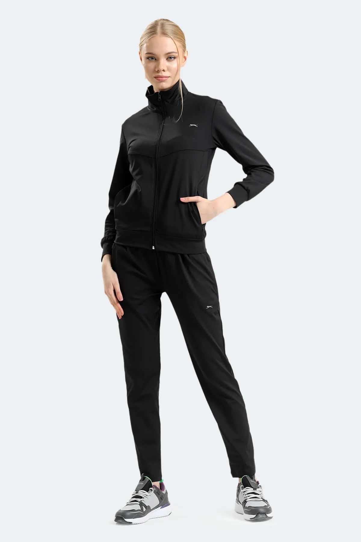 SLAZENGEREşofman TakımSlazenger Kadın Raşel Kumaş Eşofman Takımı B-1 Kadın Eşofman Takım ST13EK002-500-1SIYAH