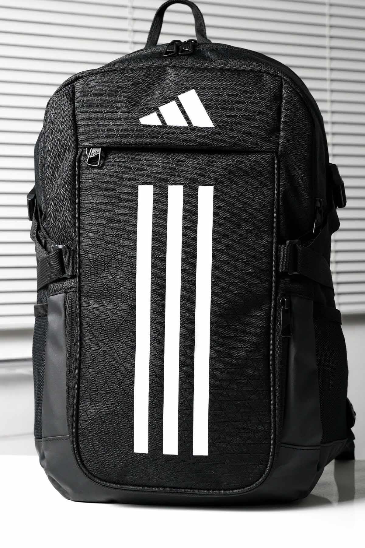 ADIDASSırt ÇantasıAdidas Sırt Ve Okul Çantası POWER VII 19 cm. x 30 cm. x 46 cm  Hacim: 26,4 Lt Unisex Sırt Çantası IP9774-2SIYAH