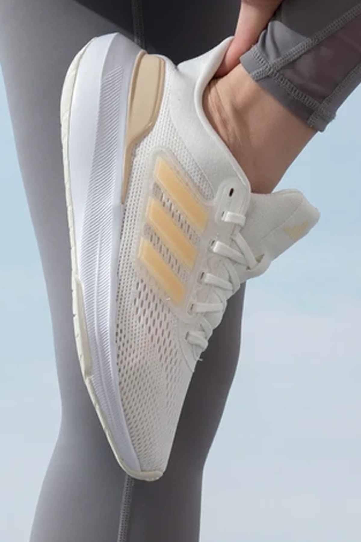 ADIDASYürüyüş KoşuAdidas Ultrabounce V-1 Kadın Yürüyüş Koşu Ayakkabı IE0725Beyaz