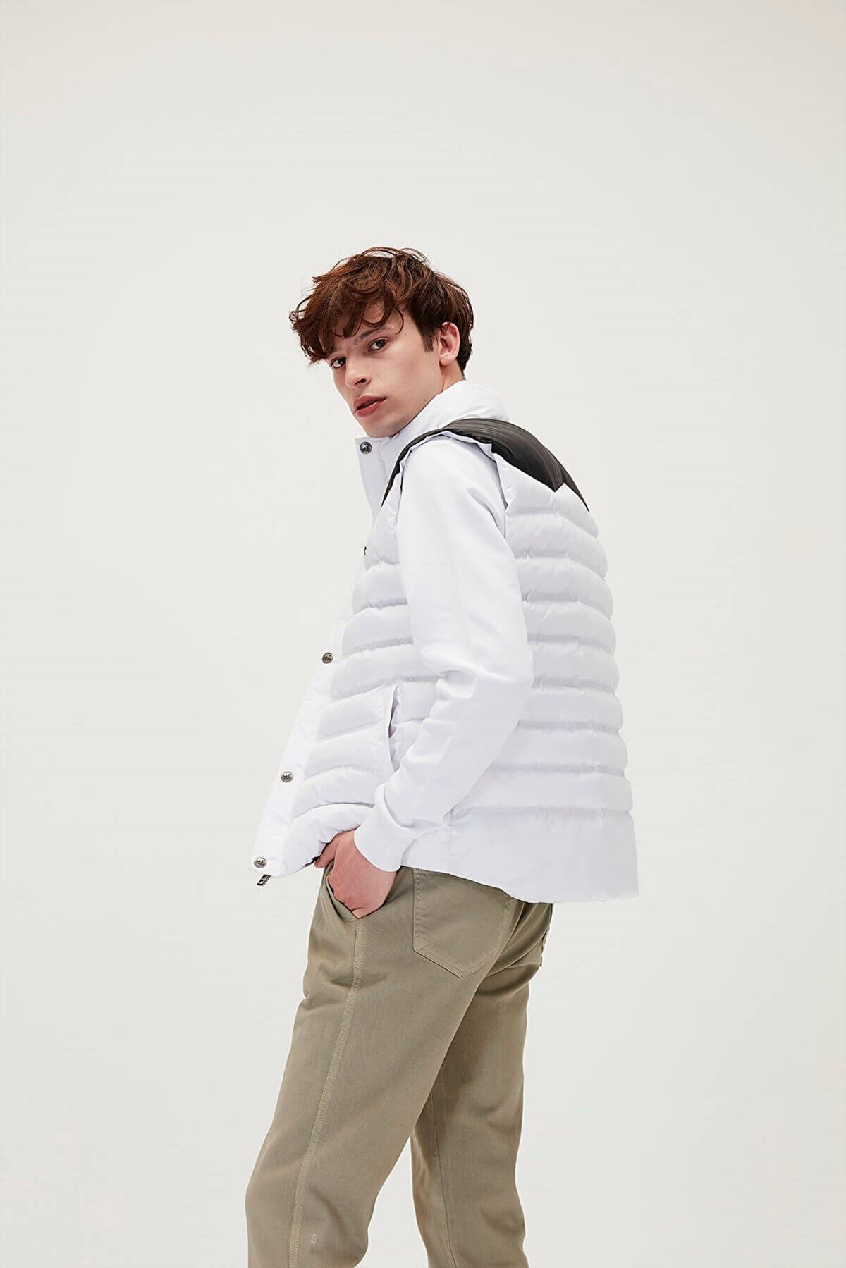 BAD BEARYelekBad Bear Saver Vest Erkek Yelek 21.02.17.002-C04OFF-WHITE