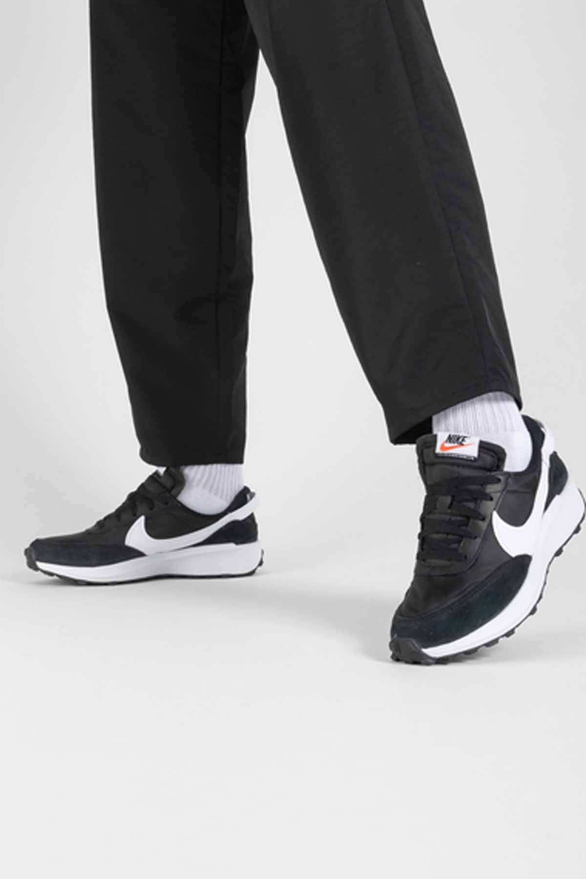 NIKEGünlük SporNike Waffle Debut Kadın Günlük Spor Ayakkabı DH9523-002-Siyah-Byz