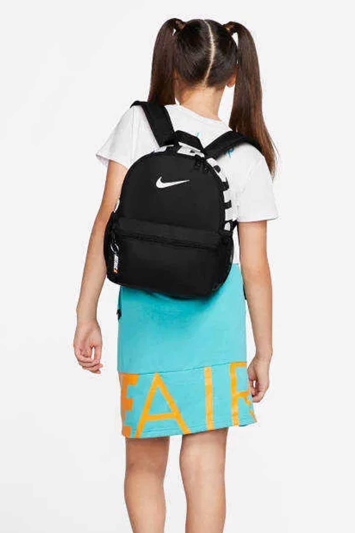 NIKEMini Sırt ÇantasıNike Mini Sırt Çantası 11LT Unisex Mini Sırt Çantası DR6091-011-Siyah