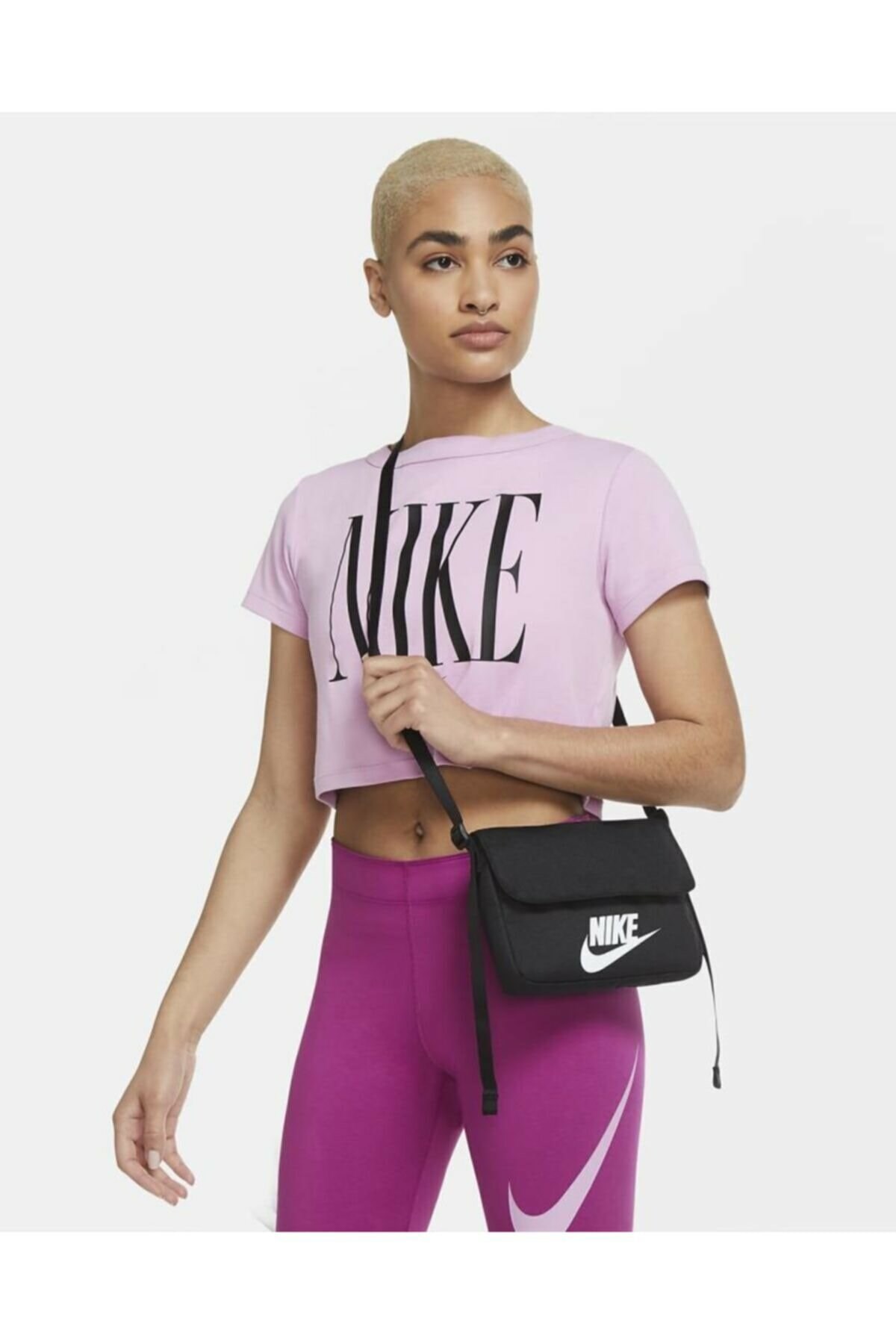 NIKEOmuz ÇantaNike W Nsw Futura 365 Crossbody  CW9300-010-Siyah