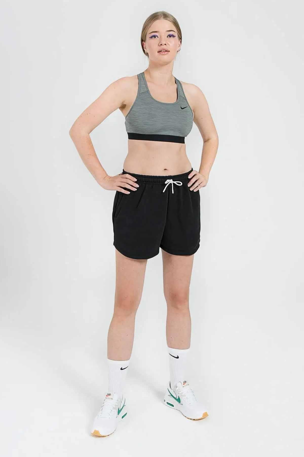 NIKEŞortNike Kadın Pamuklu Şort Kadın Şort Cw6963-010-Siyah